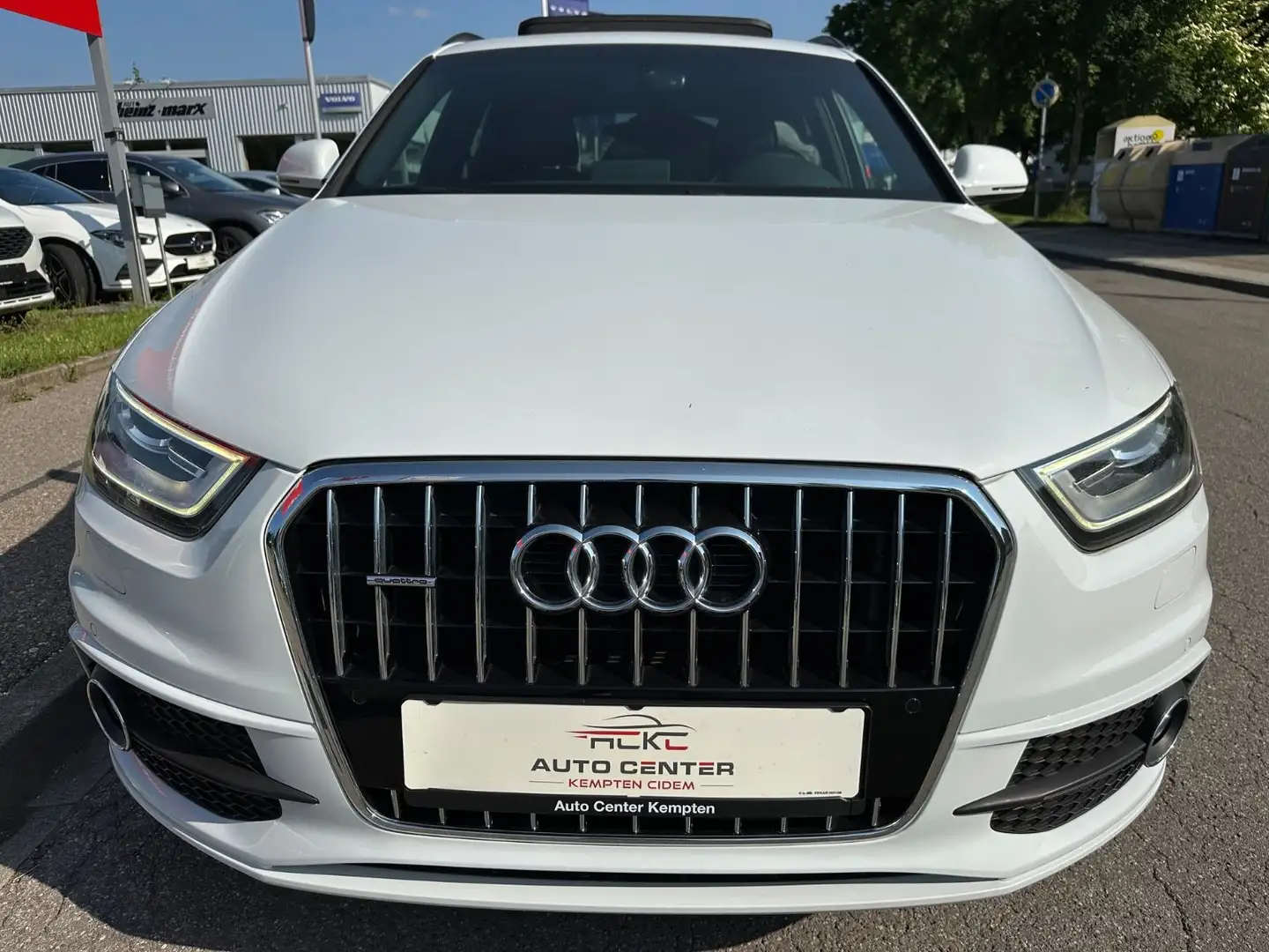 Audi Q3 2.0 TFSI quattro S line Sport*Pano*Keyless* Weiß - 2