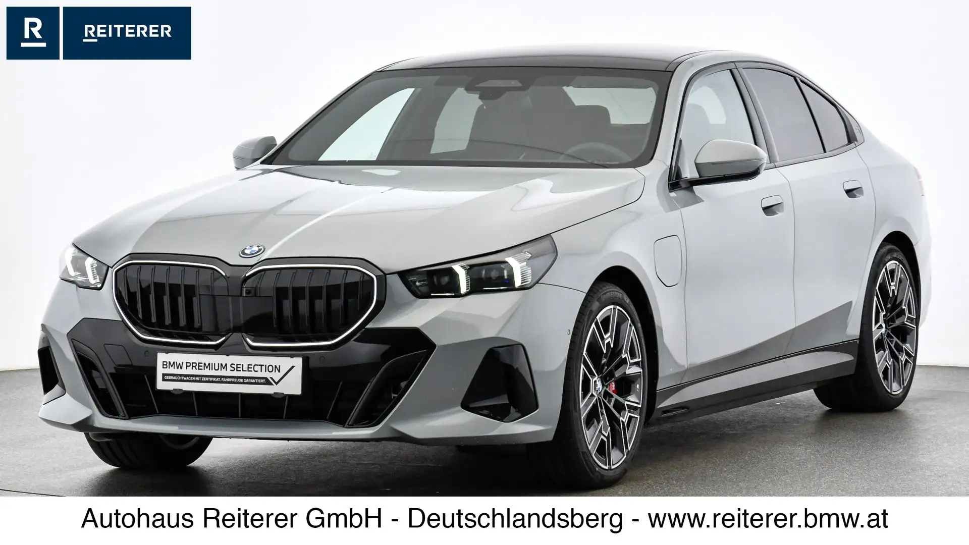 BMW 550 e xDrive *M-Sportpaket Pro *Panoramadach *AHK Grau - 1