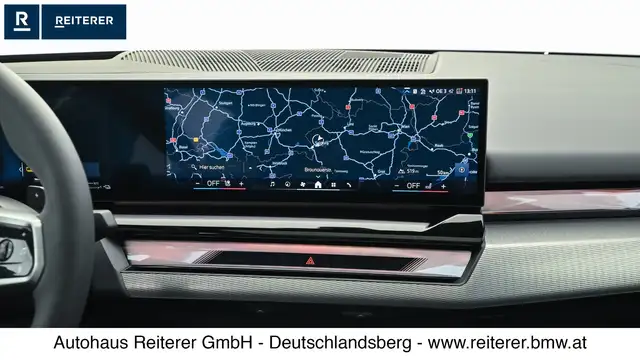 BMW 5 Series view 15
