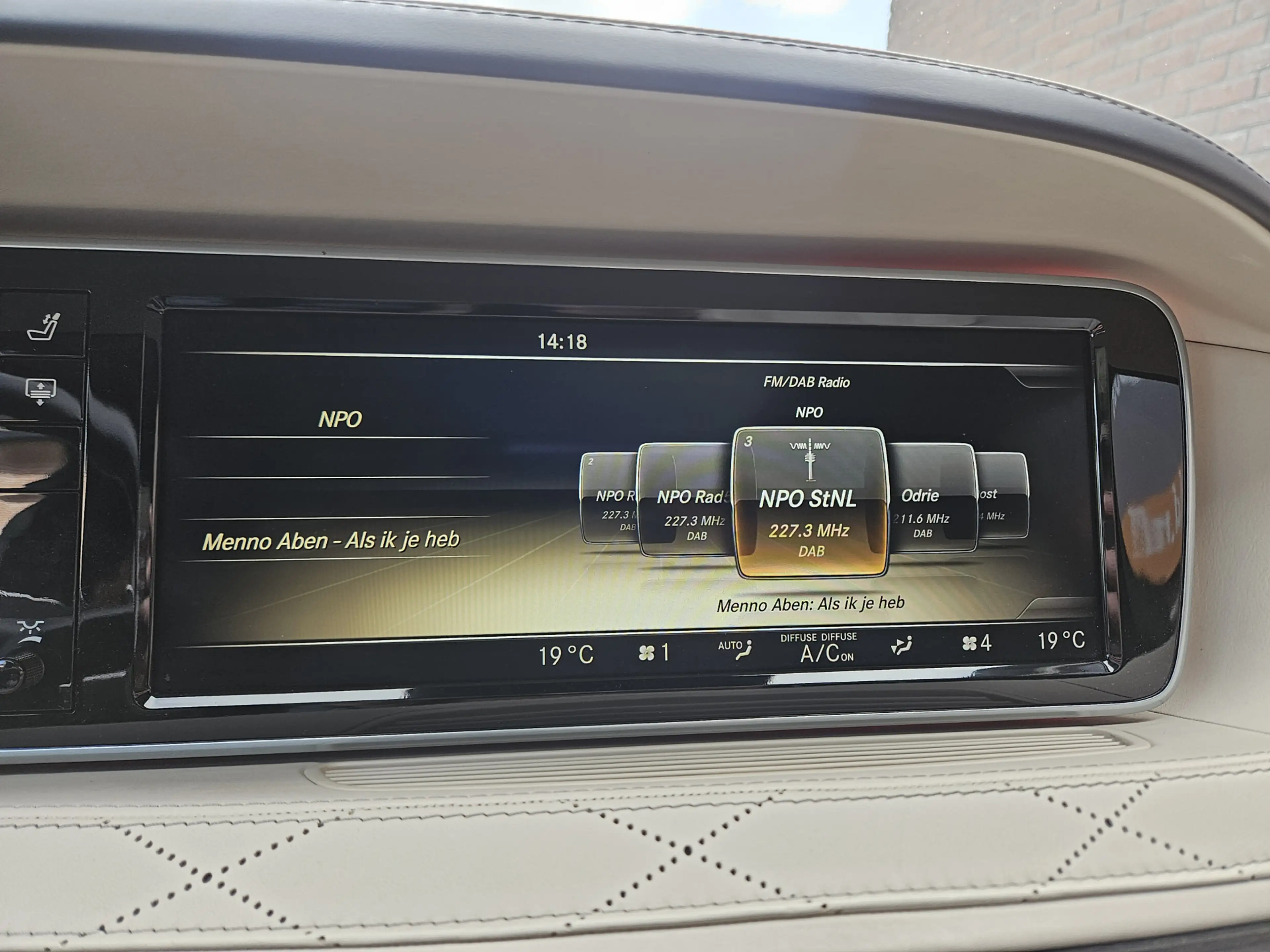 Mercedes-Benz S 63 AMG 4Matic Lang — photo 12