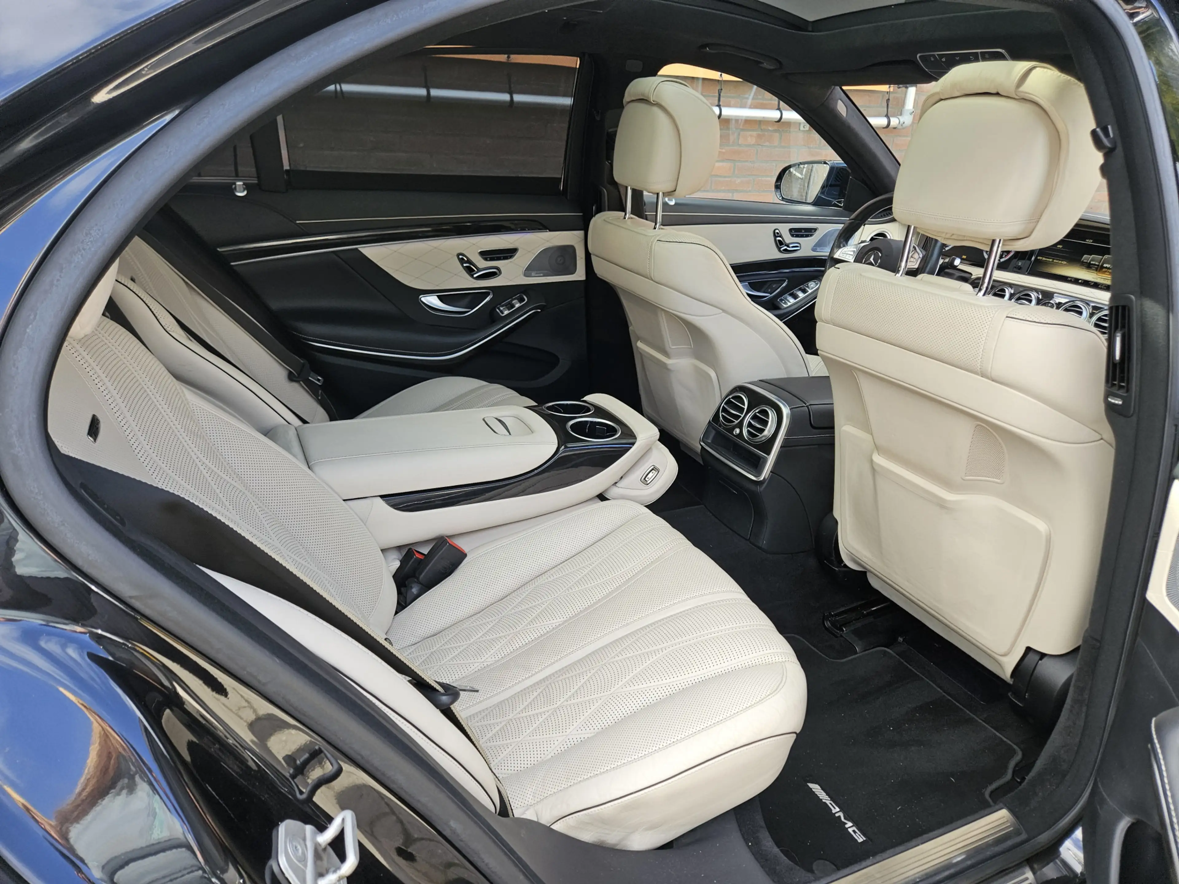 Mercedes-Benz S 63 AMG 4Matic Lang — photo 45
