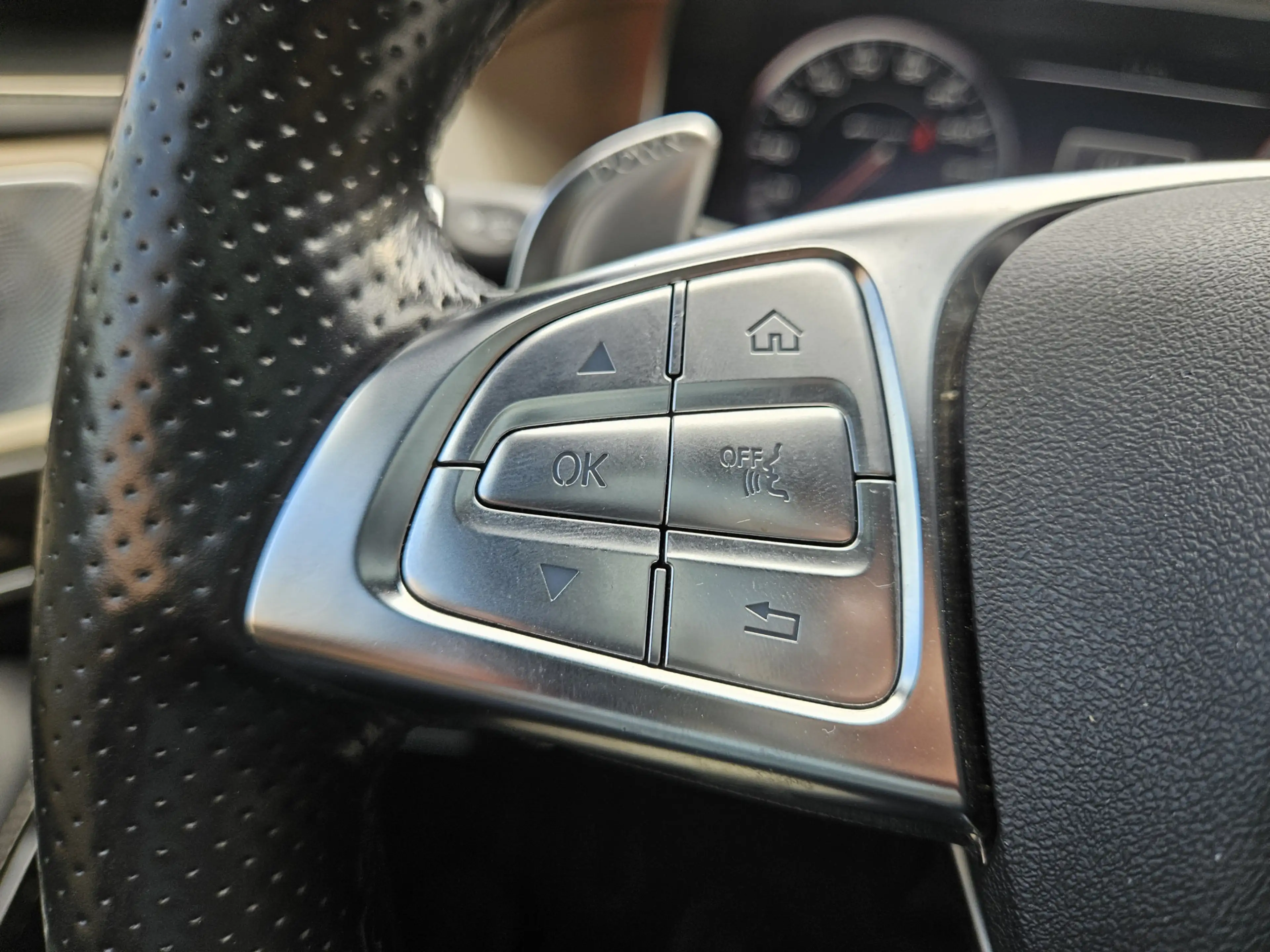 Mercedes-Benz S 63 AMG 4Matic Lang — photo 31