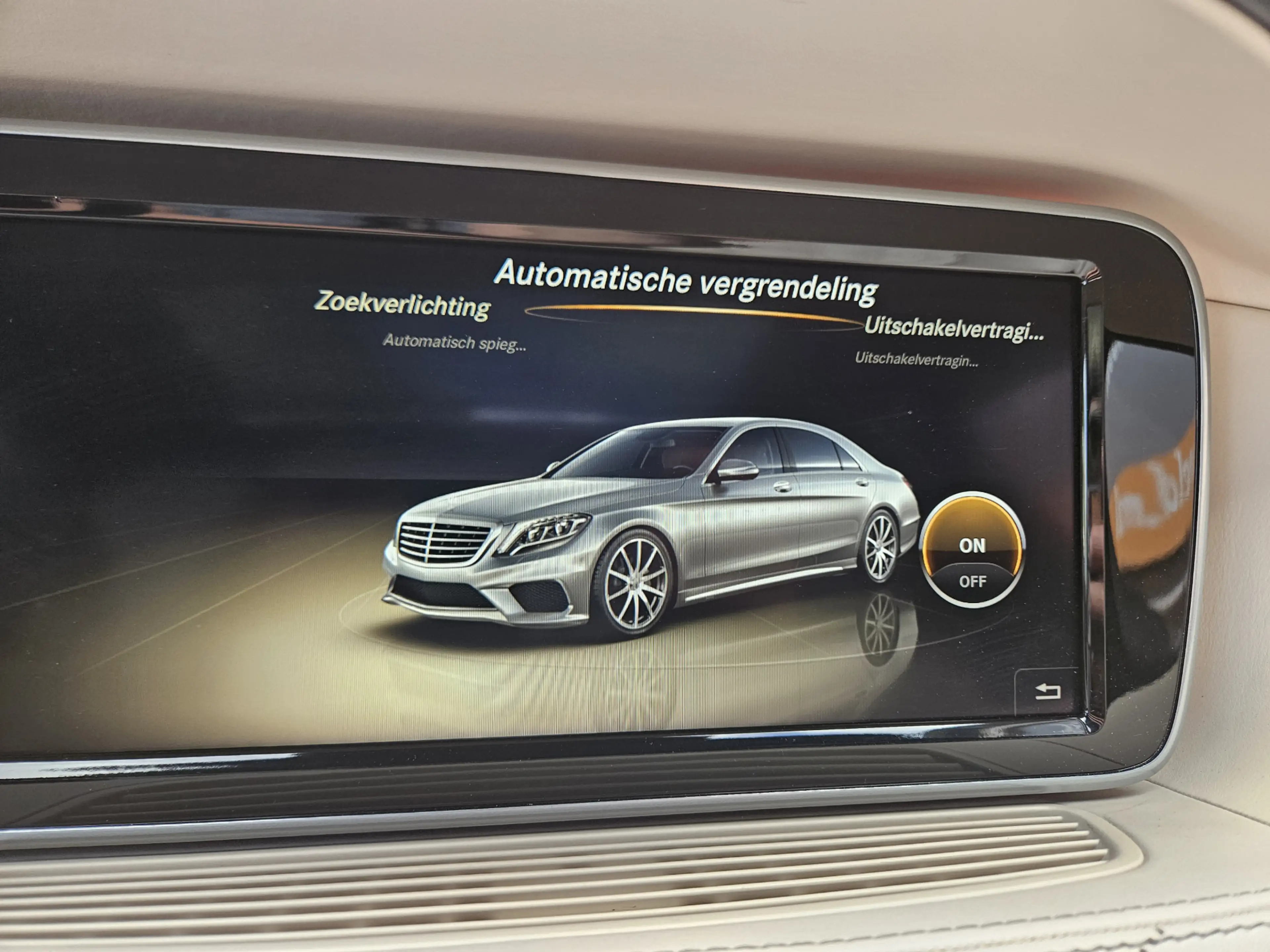 Mercedes-Benz S 63 AMG 4Matic Lang — photo 27