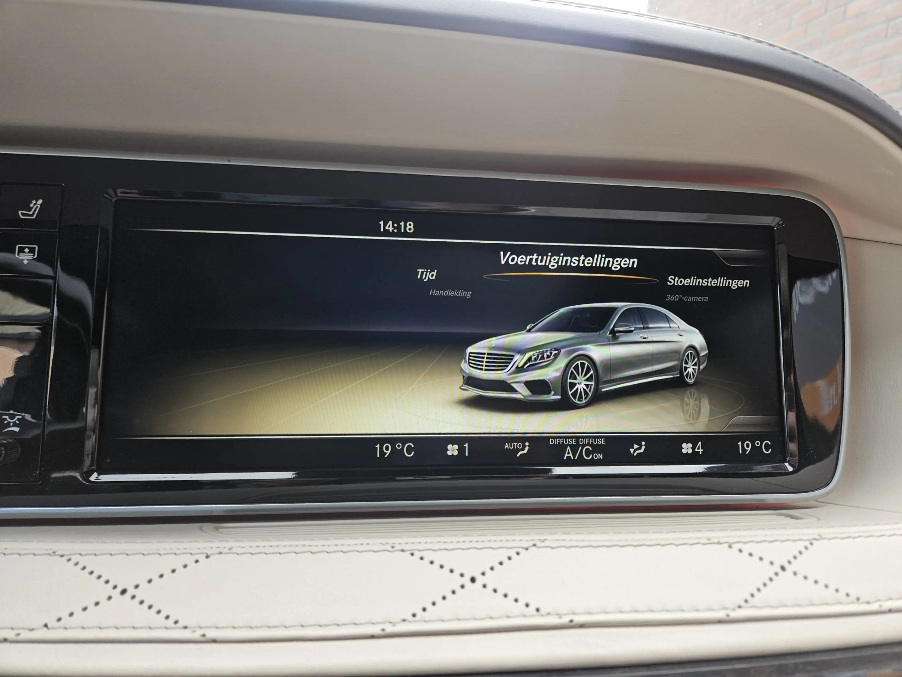 Mercedes-Benz S 63 AMG 4Matic Lang — photo 16