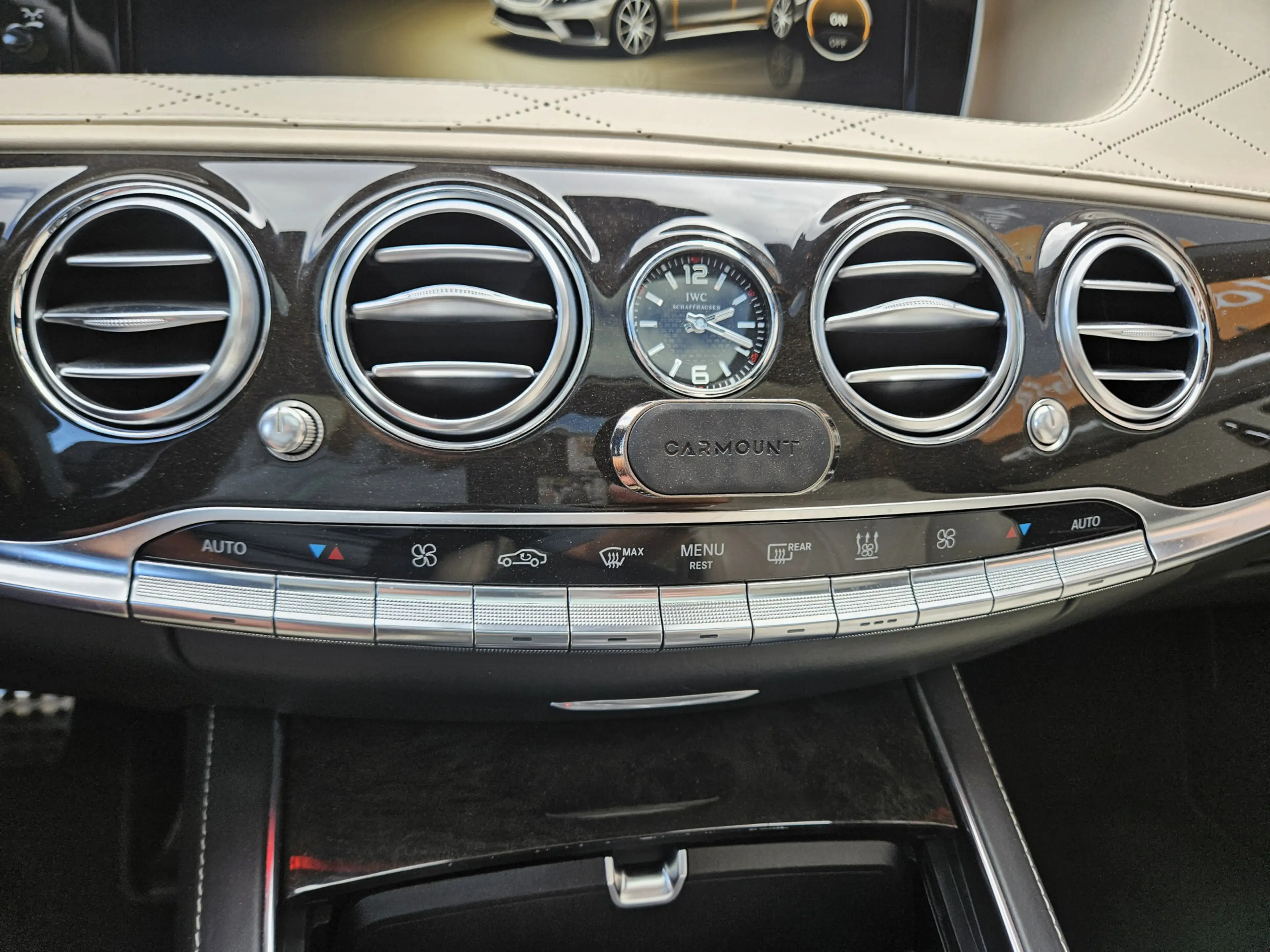 Mercedes-Benz S 63 AMG 4Matic Lang — photo 28