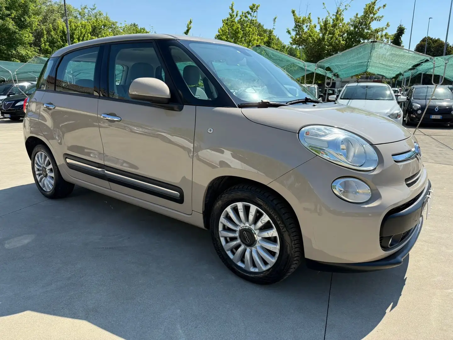 Fiat 500L 1.4 benzina 95cv TAGLIANDATA Beige - 2