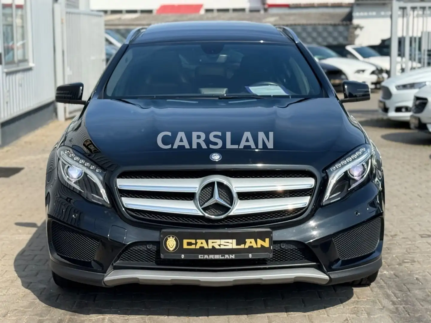 Mercedes-Benz GLA 220 CDI 4MATIC AMG 1.HND+NAVI+LED+R.KAM+PANO Schwarz - 2