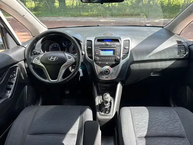 Hyundai Ix20 view 11