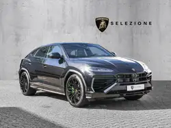 Lamborghini Urus SE Nero Noctis, Ambient Light