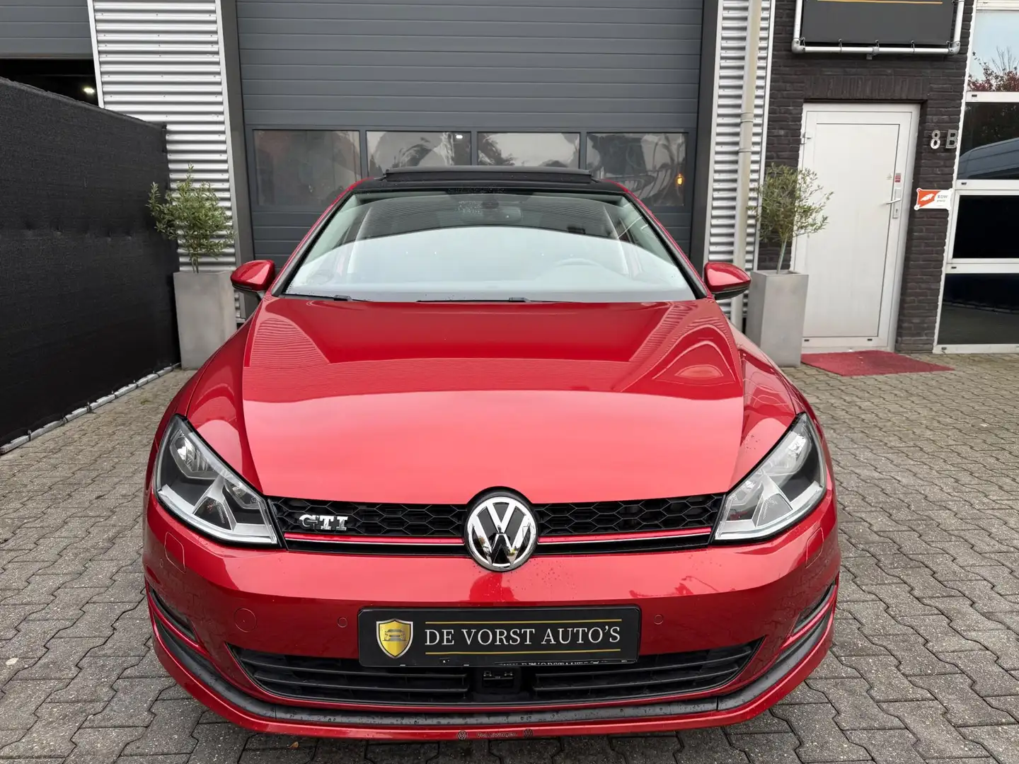 Volkswagen Golf 1.2 TSI |GTI-Look | Pano | Kachelstand Rouge - 2