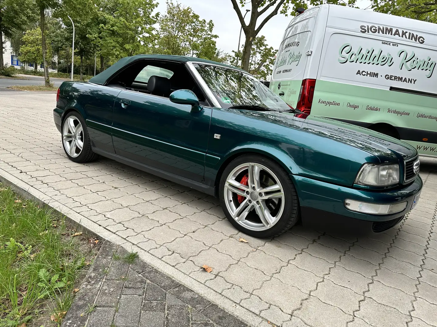 Audi Cabriolet Vert - 1