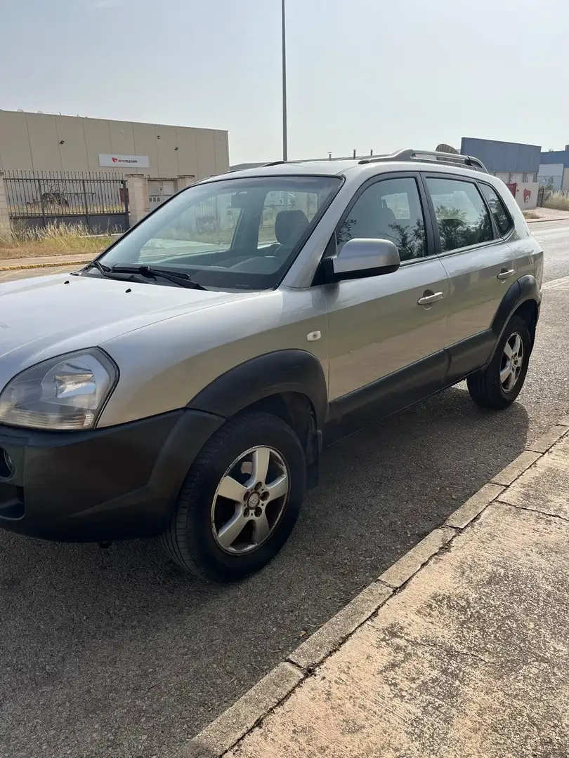 Hyundai TUCSON Tucson 2.0CRDi VGT 140 Comfort 4X2 Gris - 1