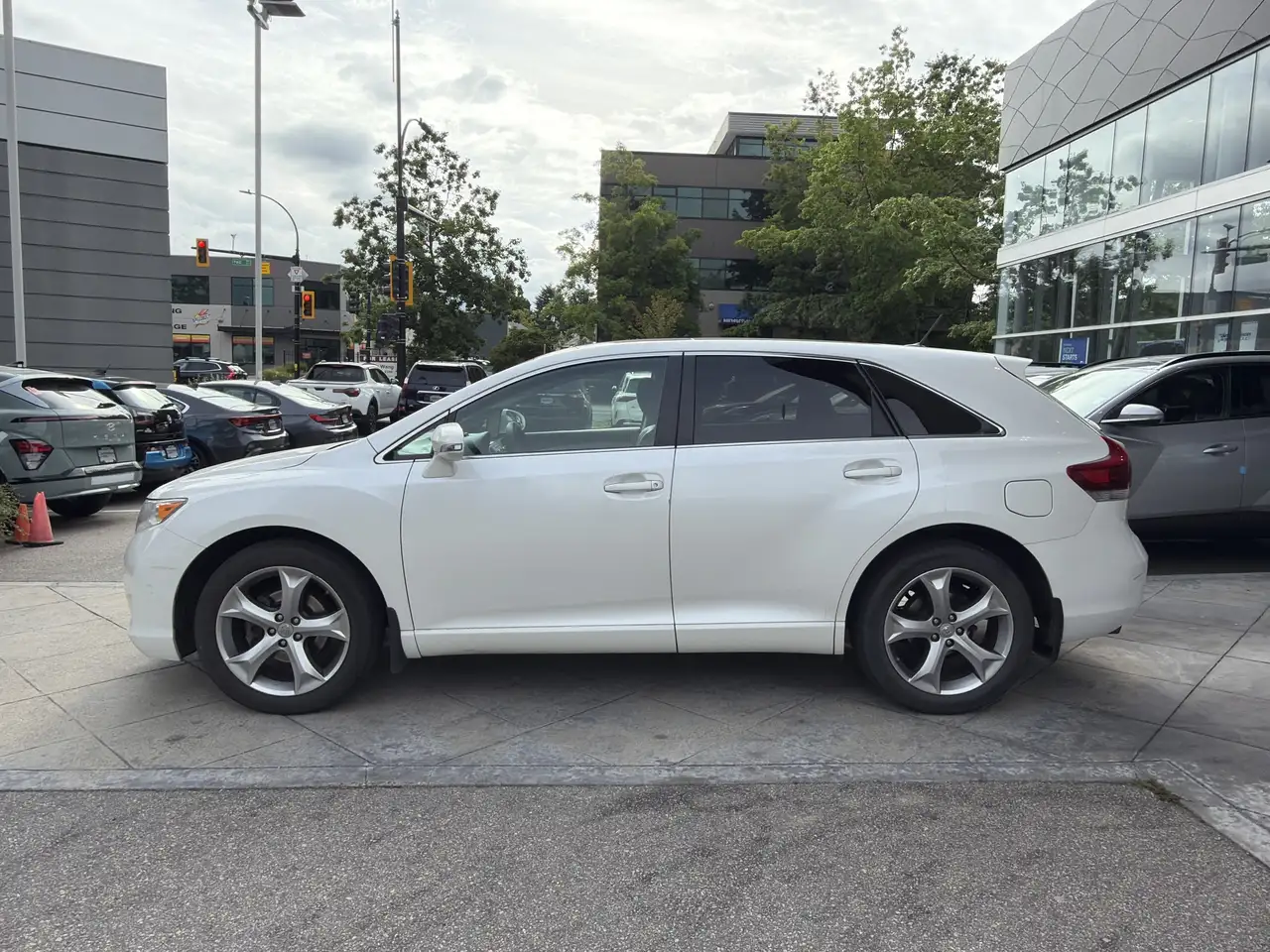 Toyota Venza photo Toyota Venza