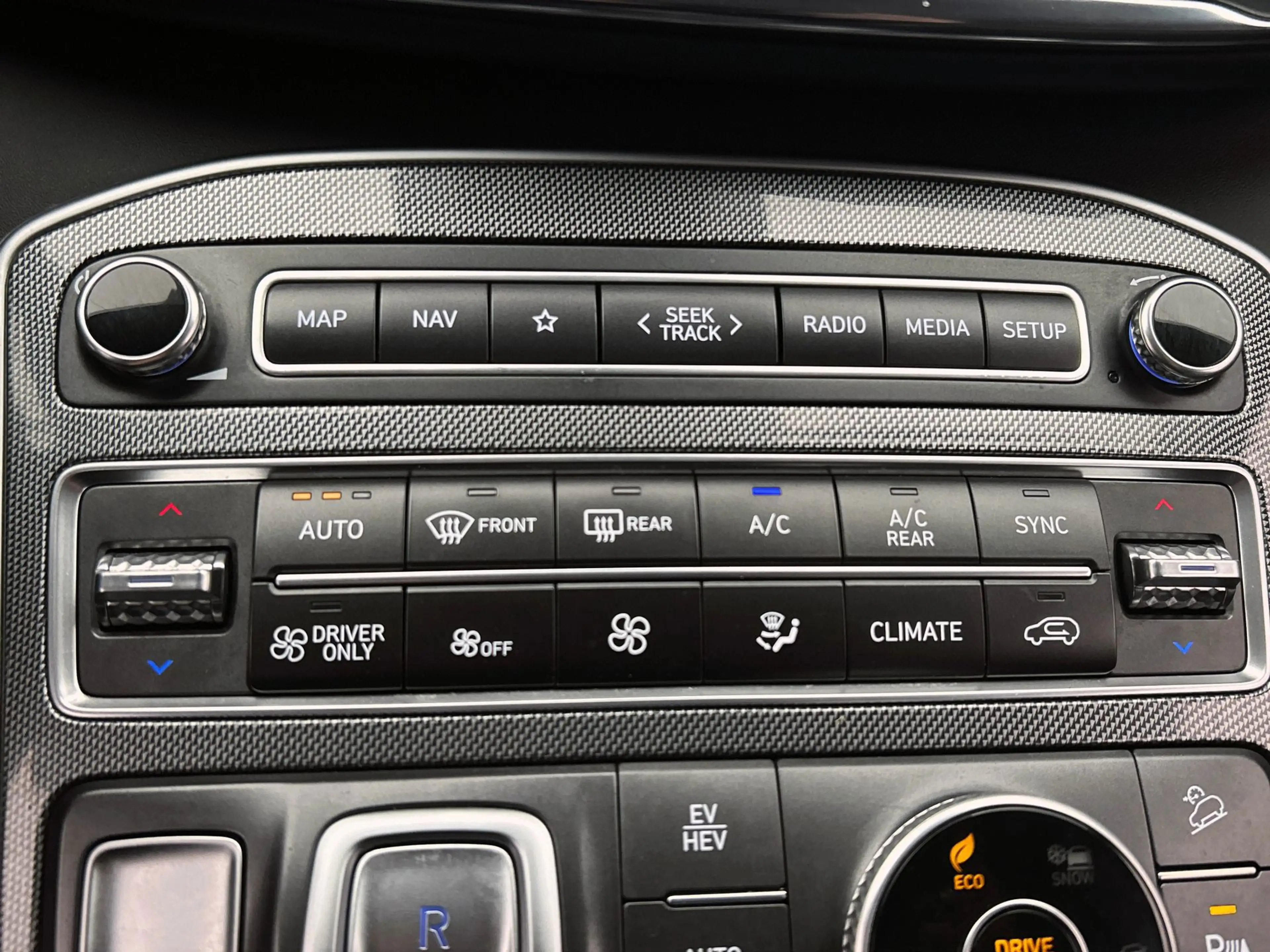 Hyundai SANTA FE 1.6 T-GDI PHEV Premium Plus Sky 7 Persoons | 1e Ei — photo 37
