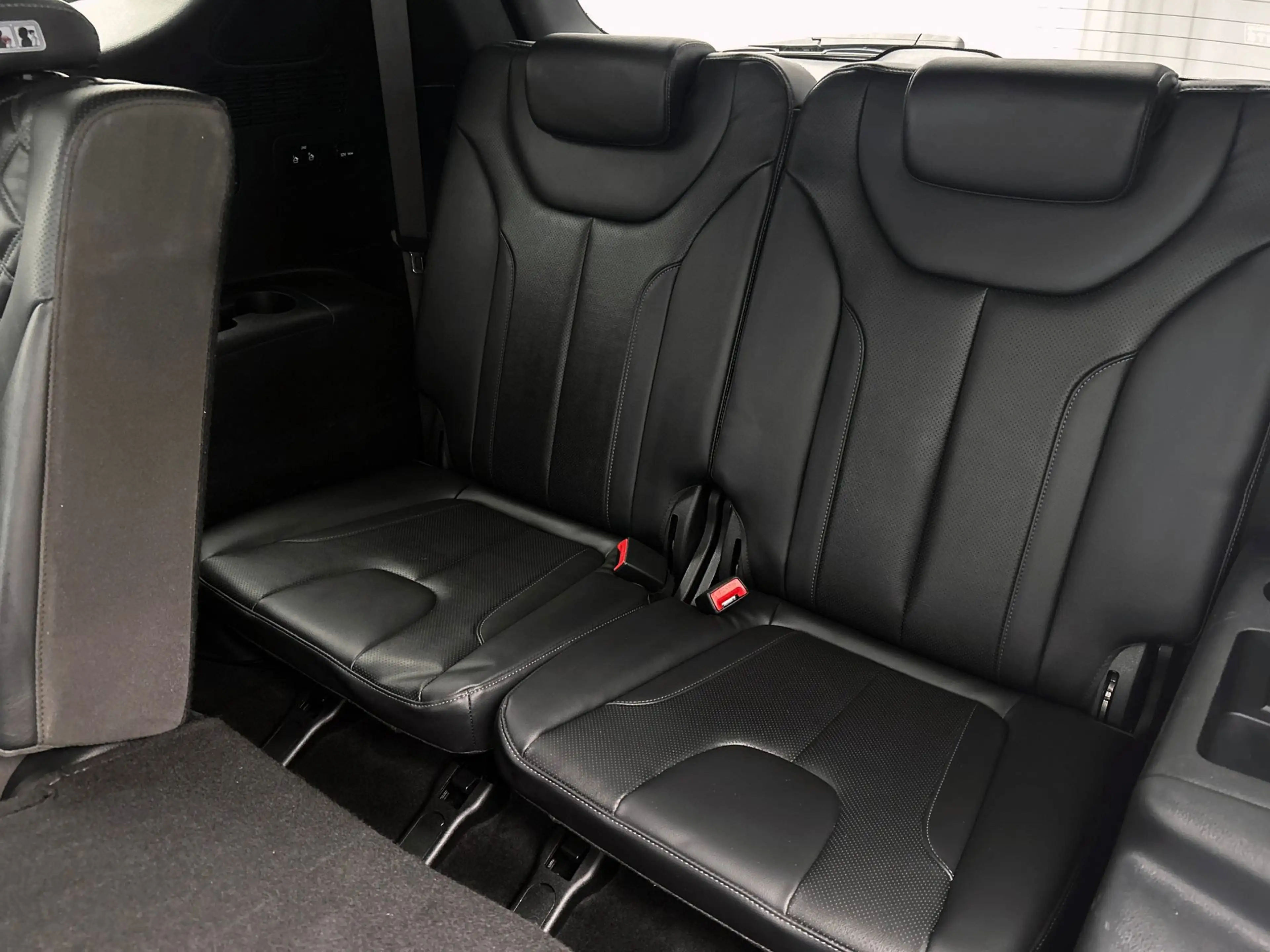 Hyundai SANTA FE 1.6 T-GDI PHEV Premium Plus Sky 7 Persoons | 1e Ei — photo 26