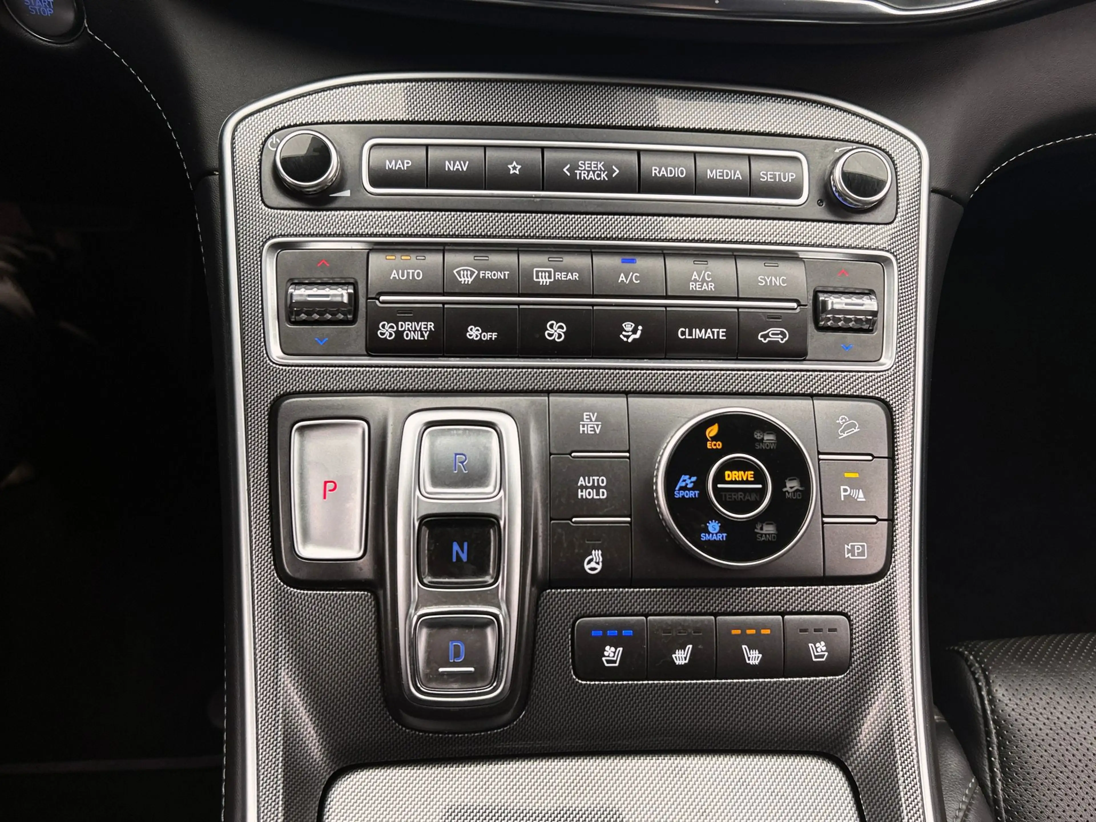 Hyundai SANTA FE 1.6 T-GDI PHEV Premium Plus Sky 7 Persoons | 1e Ei — photo 36