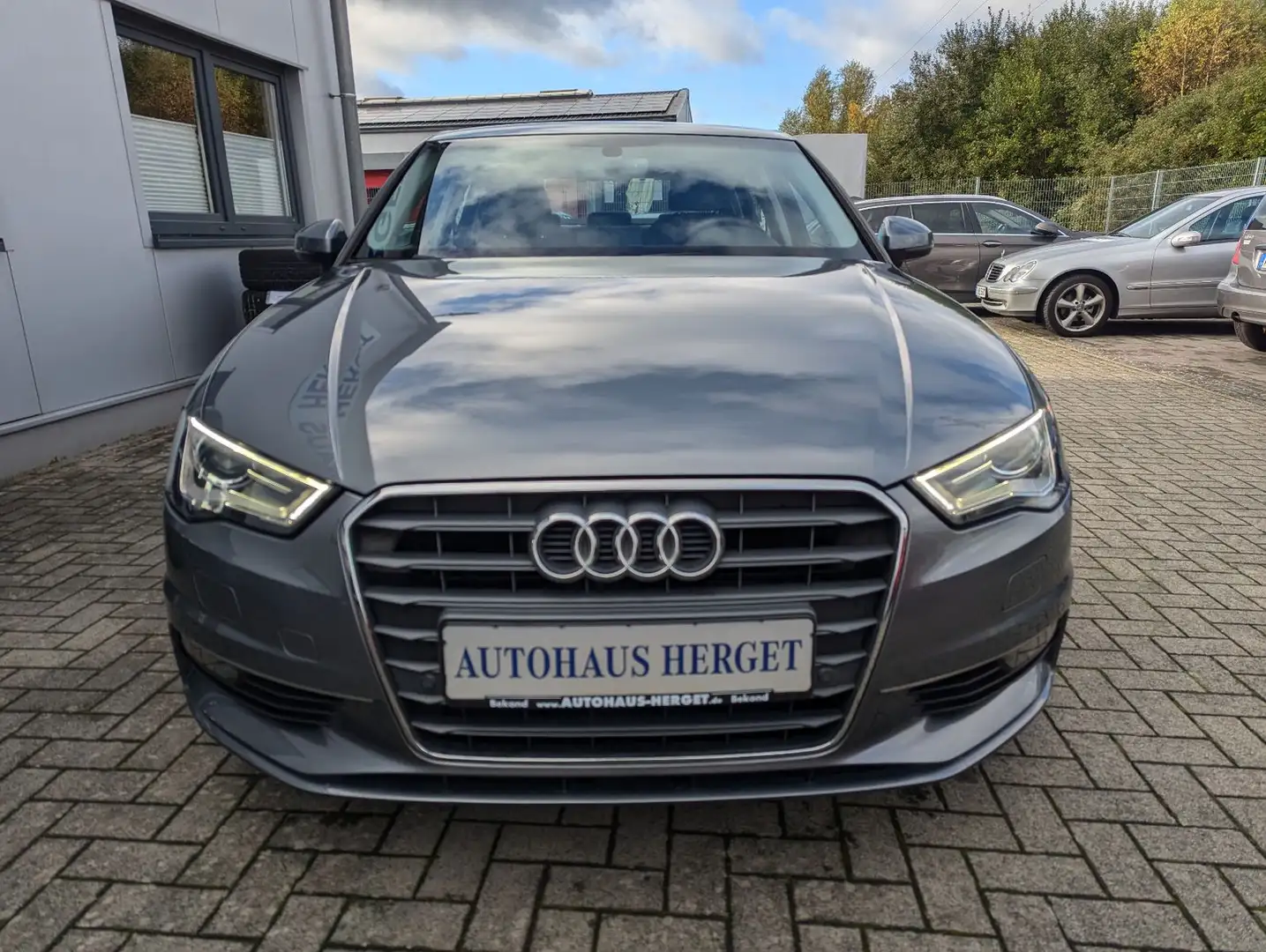 Audi A3 1.4 TFSI Limousine Grau - 2