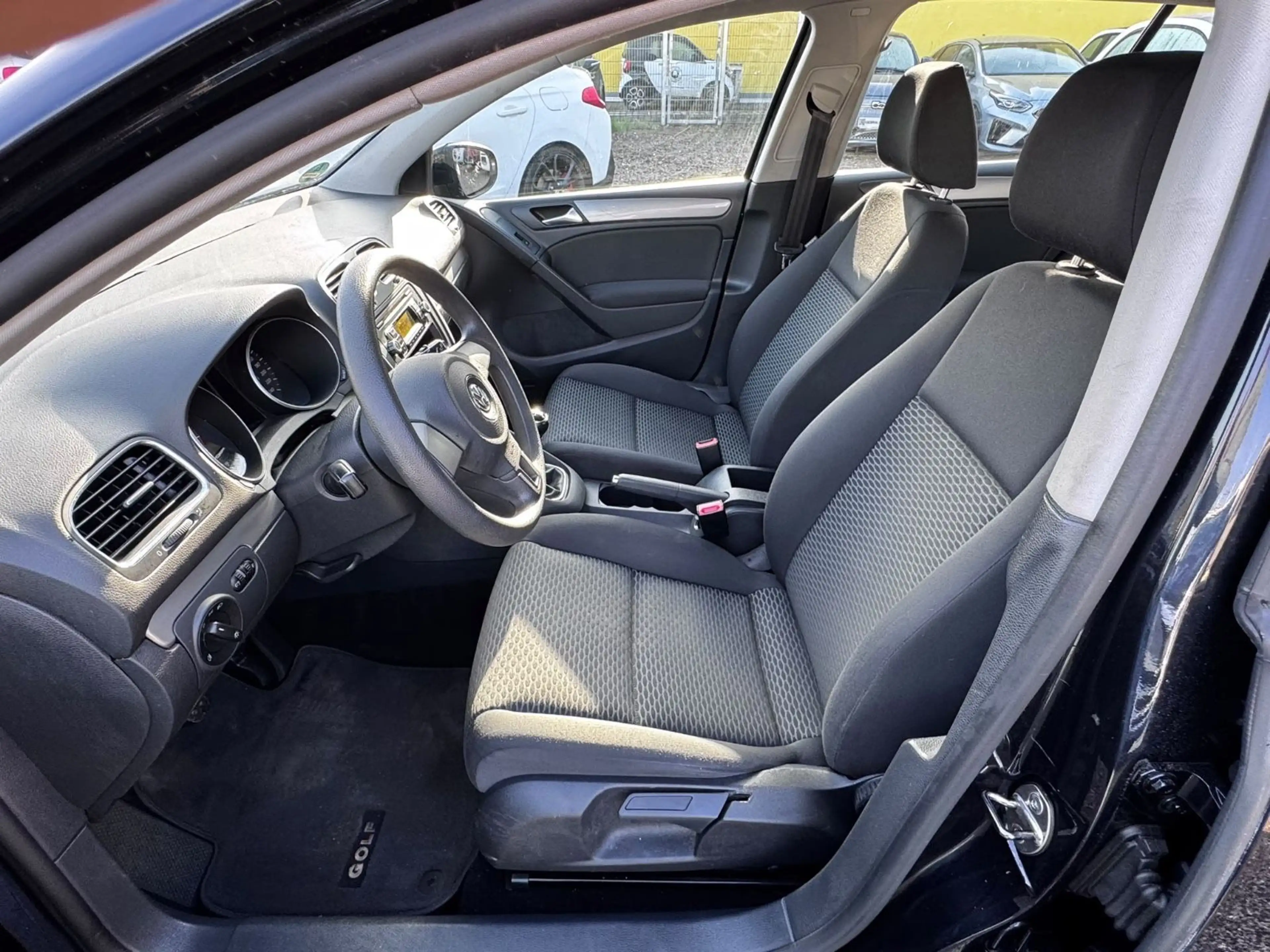 Volkswagen Golf VI Trendline*Klima*TUV-NEU*Alu-felgen* — photo 10