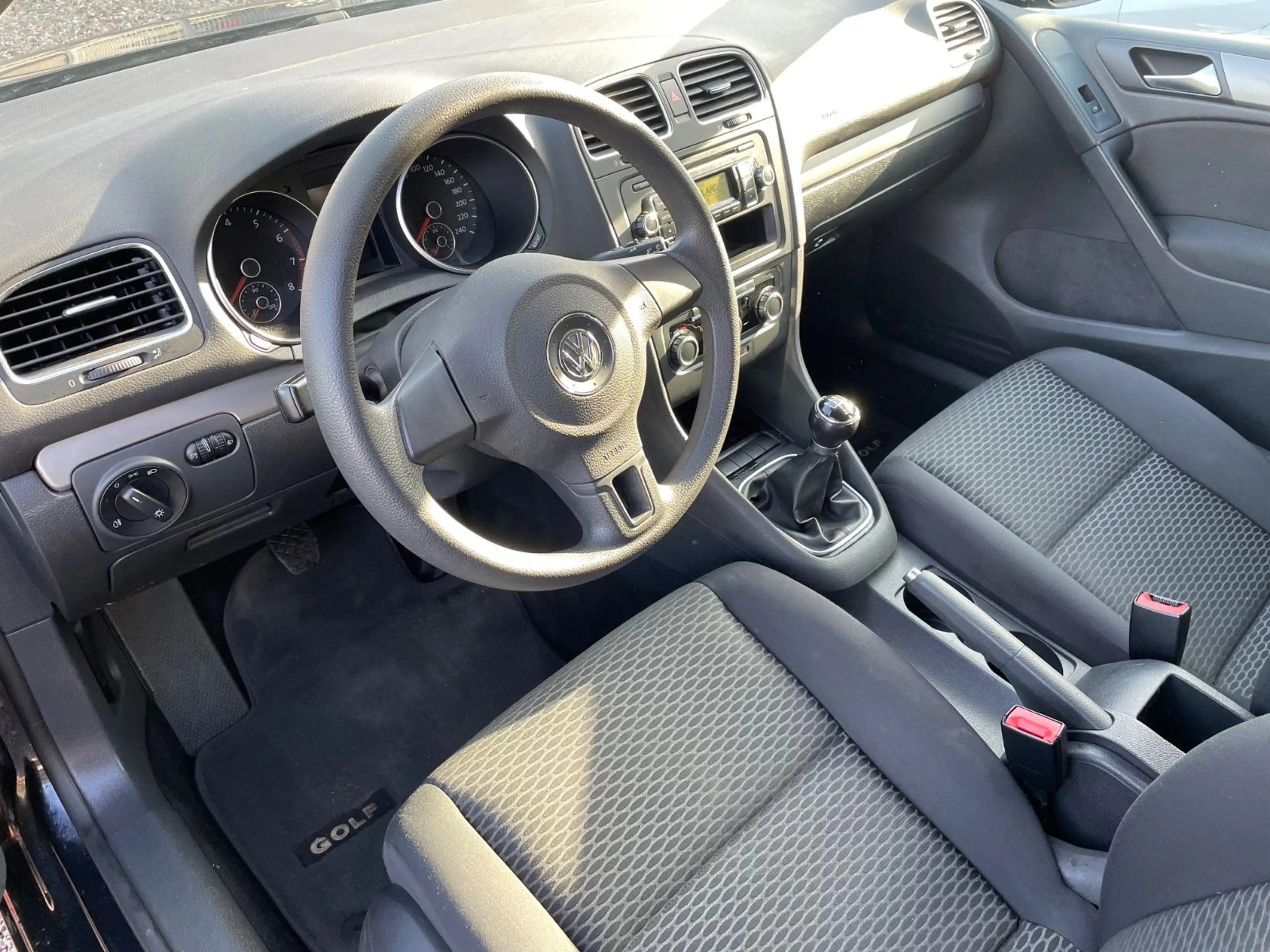Volkswagen Golf VI Trendline*Klima*TUV-NEU*Alu-felgen* — photo 9