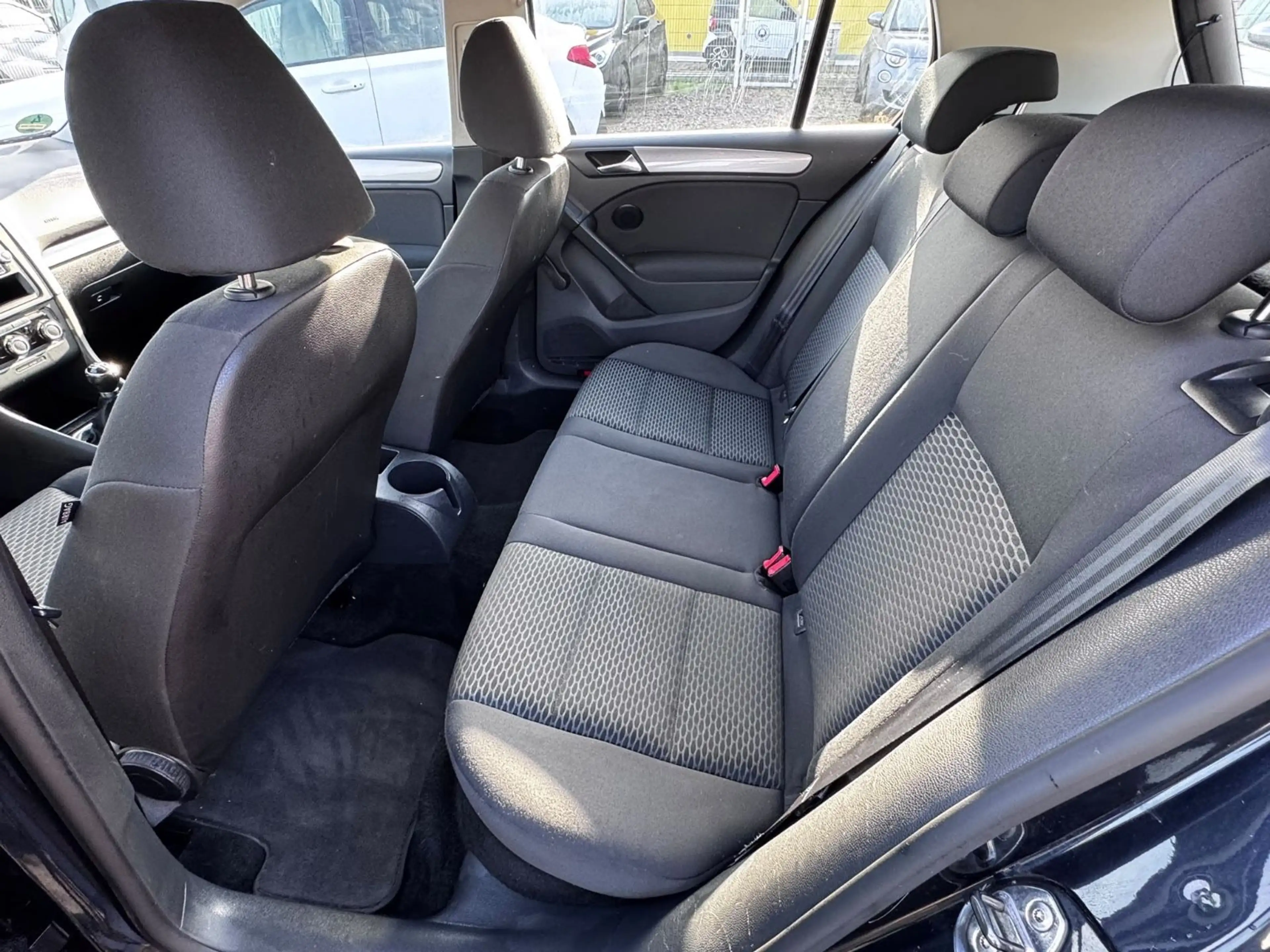 Volkswagen Golf VI Trendline*Klima*TUV-NEU*Alu-felgen* — photo 14