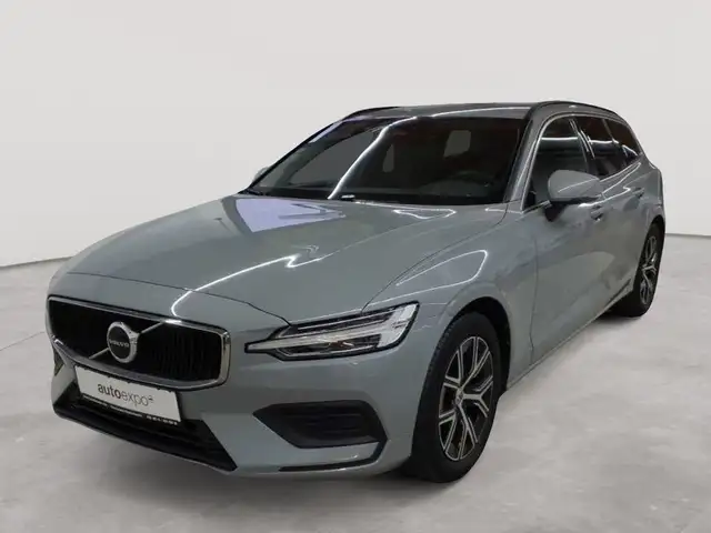 Volvo V60 view 2