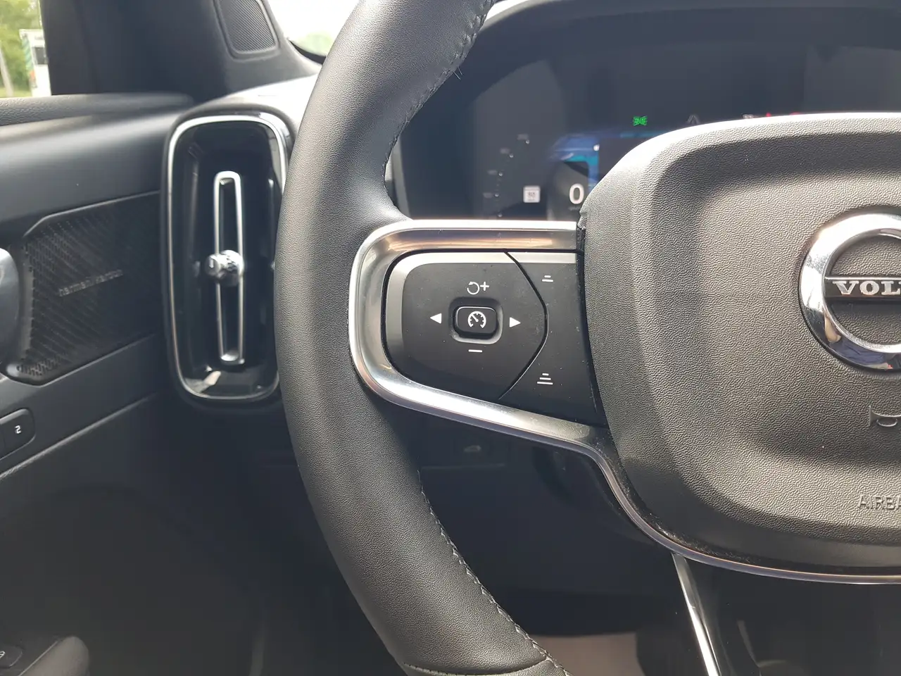 Volvo C40 photo Volvo C40