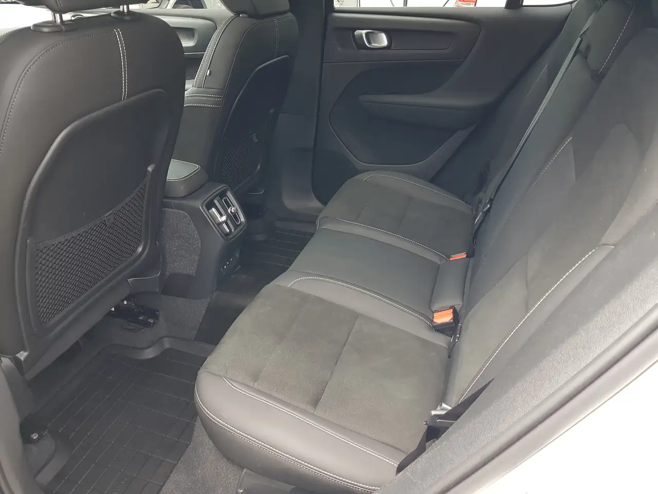 Volvo C40 photo Volvo C40