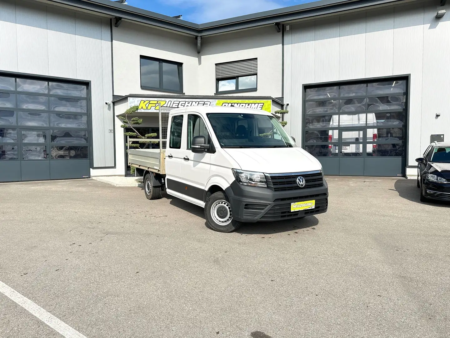 Volkswagen Crafter 35 Doka-Pritsche MR 2,0 TDI 4Motion Weiß - 1