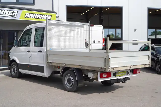 Volkswagen Crafter view 6