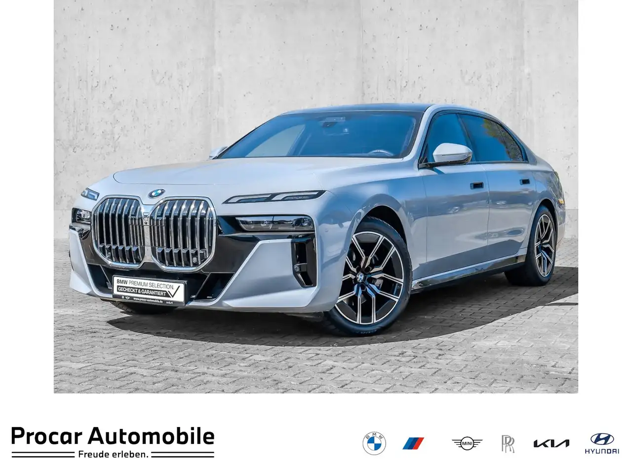 BMW 740