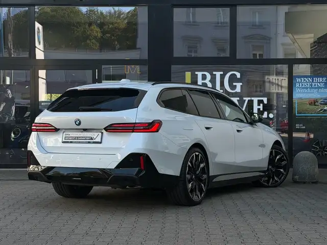 BMW M view 2