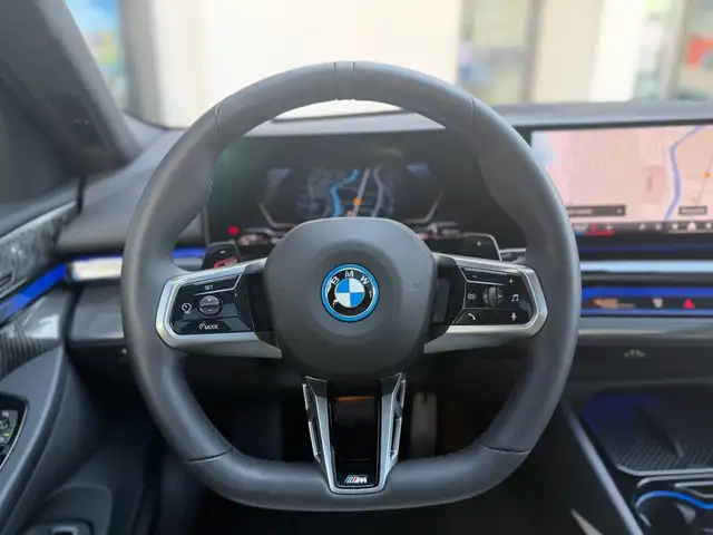 BMW M view 5