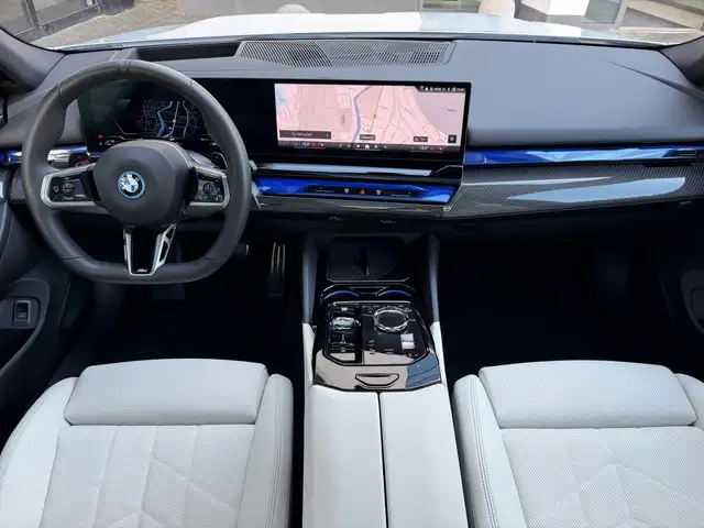 BMW M view 13