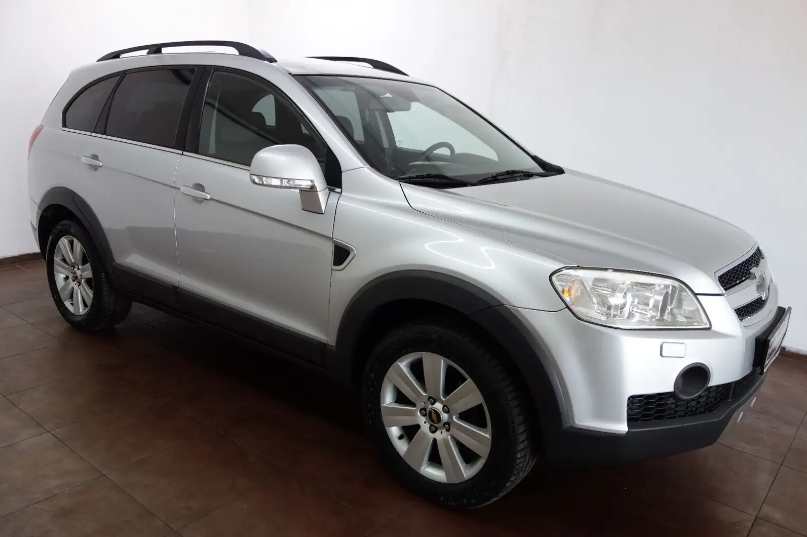 Chevrolet Captiva 2.0 D LT 4WD Leder/Klimaaut/7-Sitzer/18Z Ezüst - 1