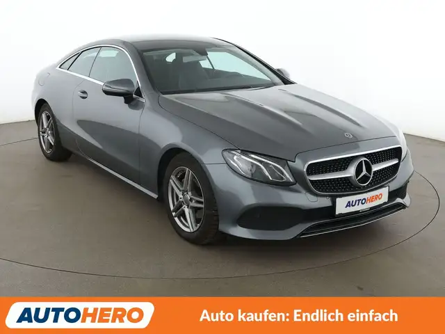 Mercedes-Benz E-Class view 8