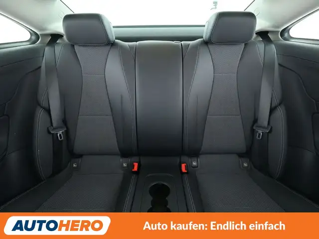 Mercedes-Benz E-Class view 15