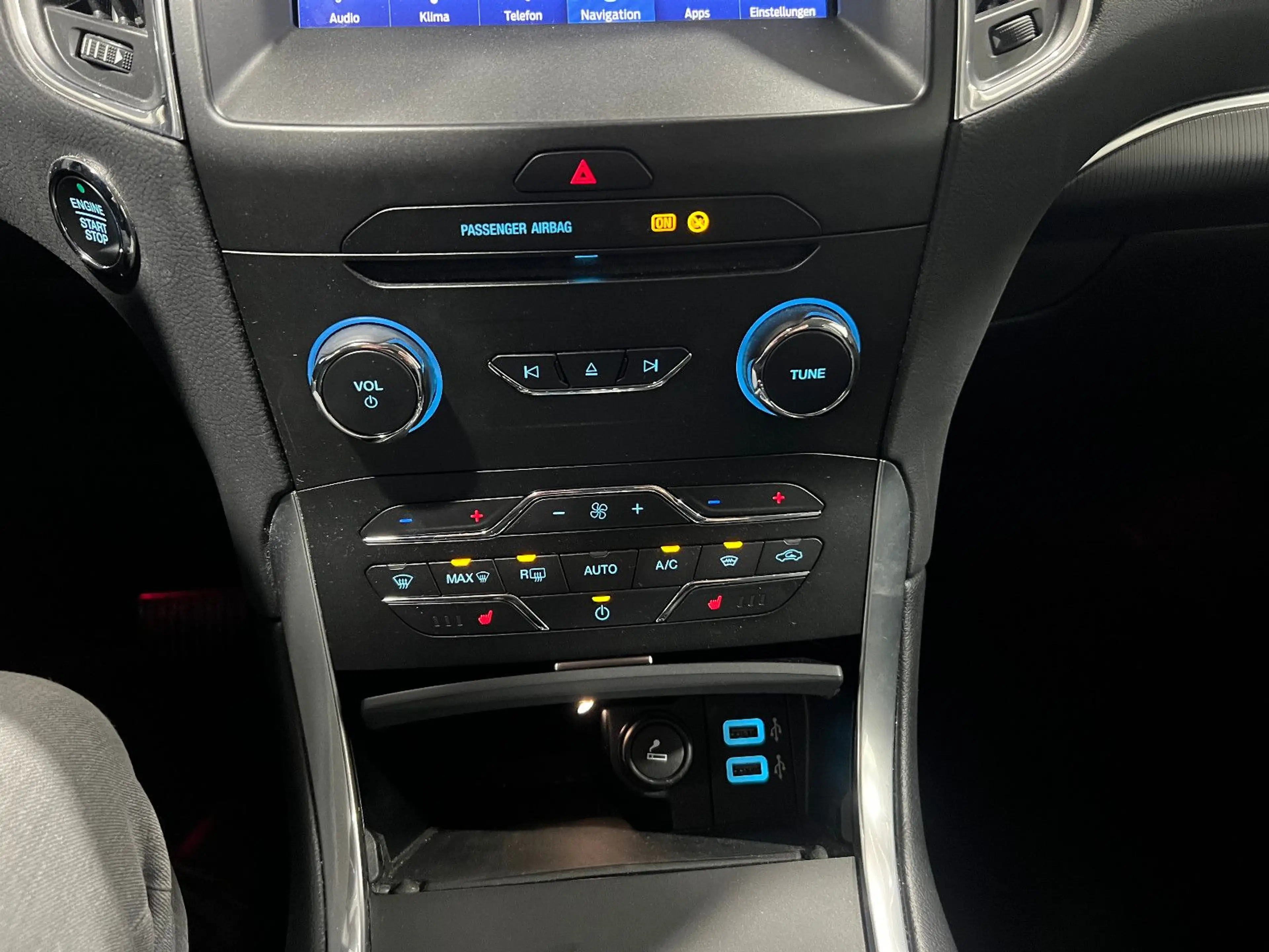Ford S-Max 2.0 TDCi Automatik **Navi*Kamera*Leder** — photo 15