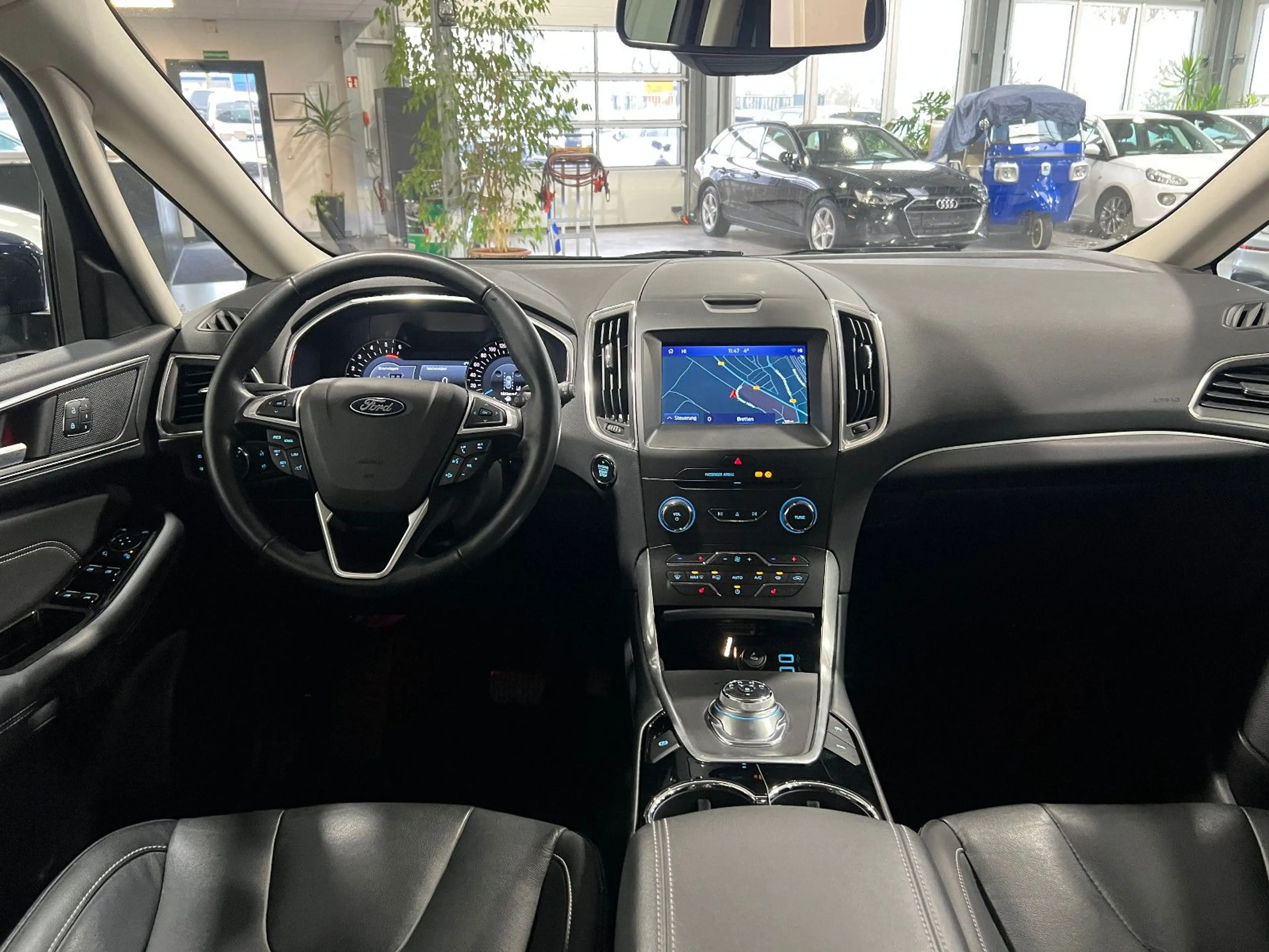 Ford S-Max 2.0 TDCi Automatik **Navi*Kamera*Leder** — photo 10