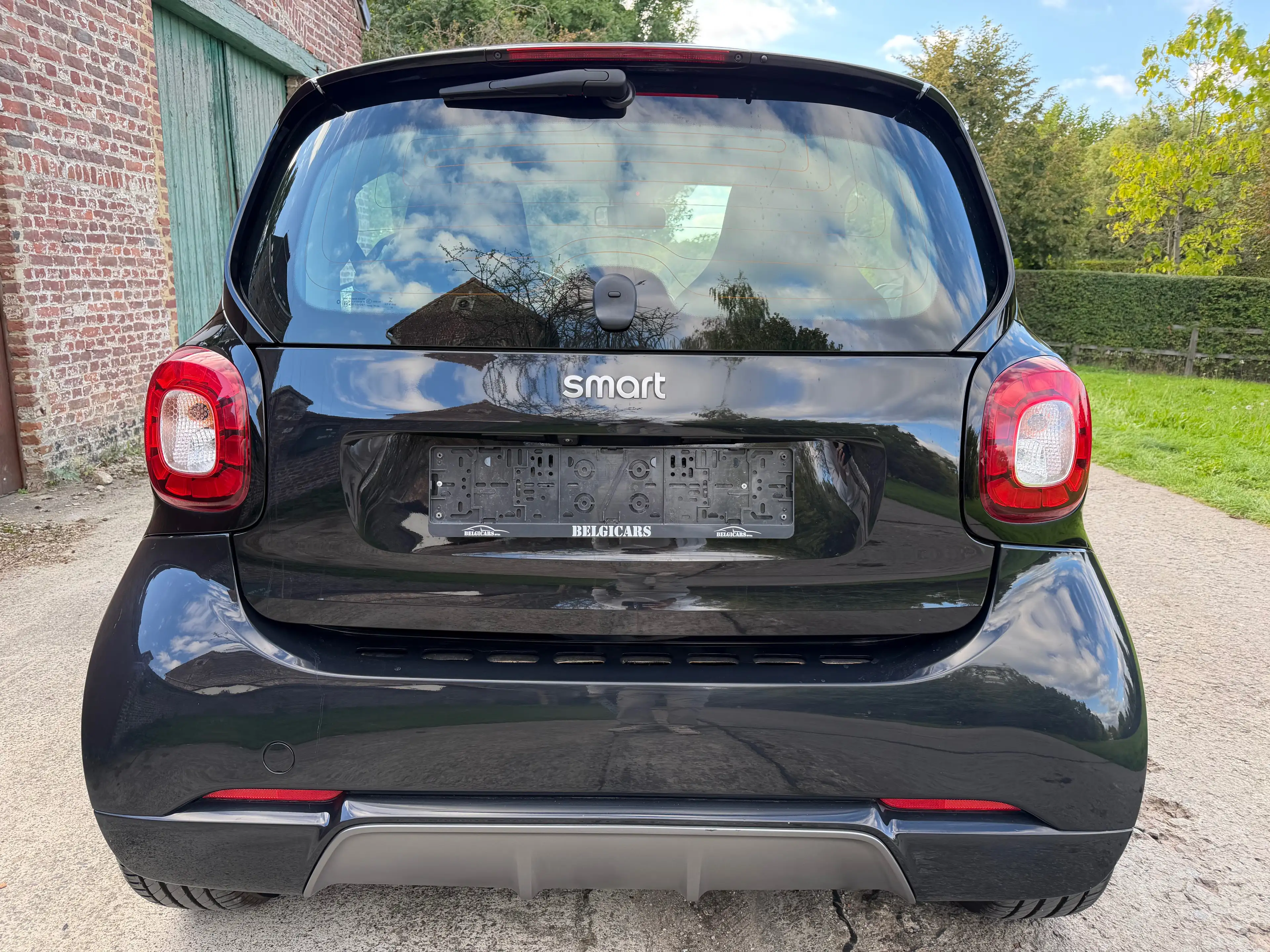 smart forTwo 0.9 Turbo Sport DCT *PANO || CAM || CARNET || SIEGES CHAUFFANTS* — photo 4