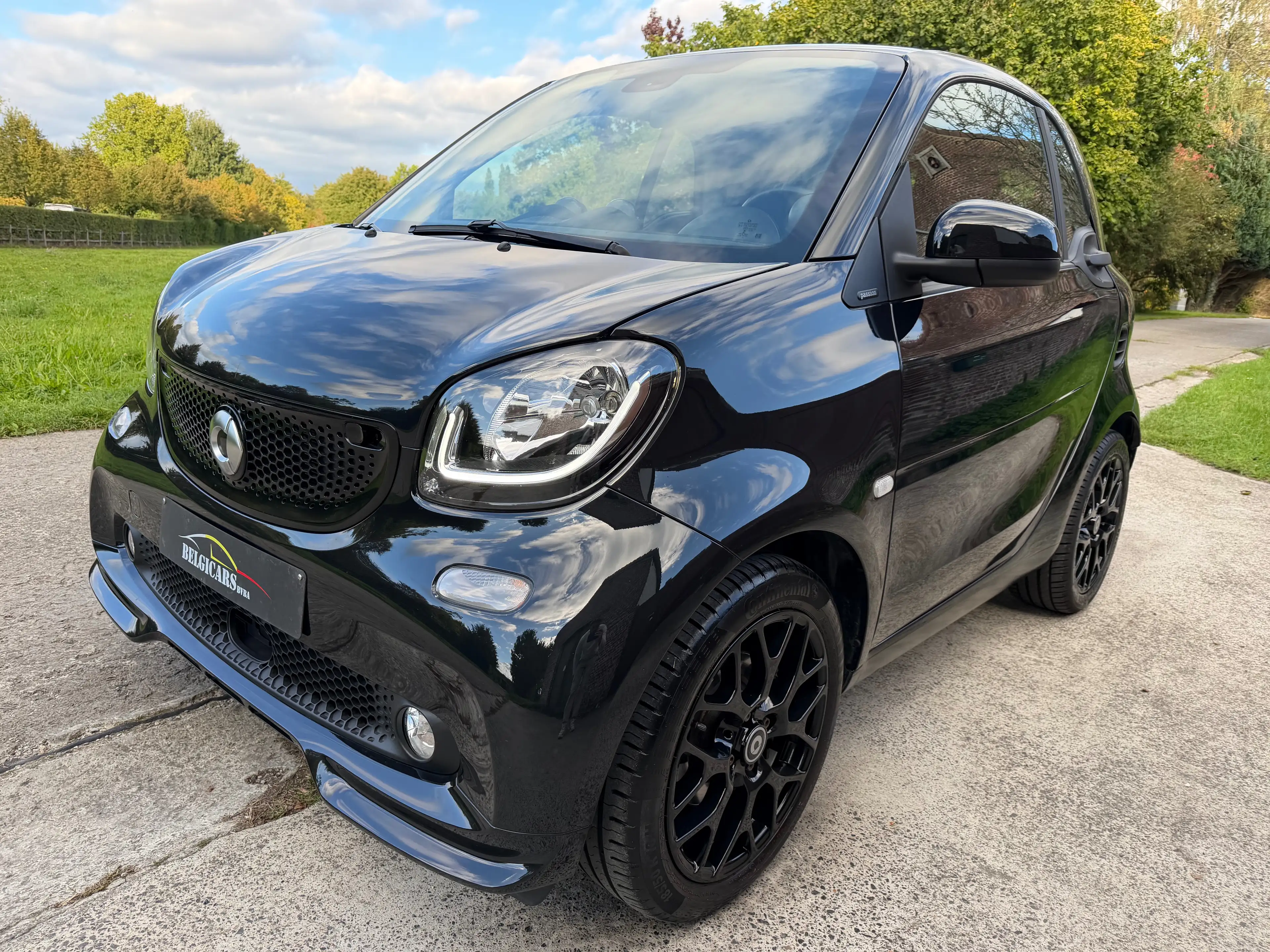 smart forTwo 0.9 Turbo Sport DCT *PANO || CAM || CARNET || SIEGES CHAUFFANTS* — photo 6