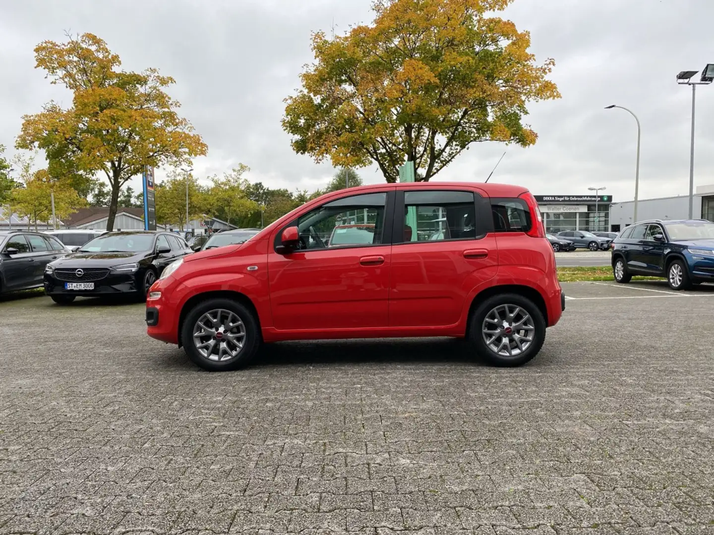 Fiat Panda 1.2 8V Lounge (EURO 6d-TEMP) Klima Einparkhilfe Rosso - 2