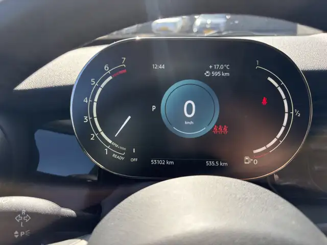 Mini Hatch view 13