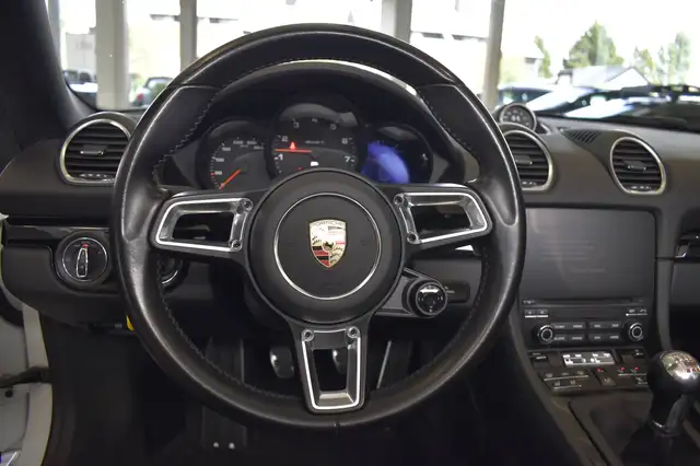 Porsche Boxster view 8