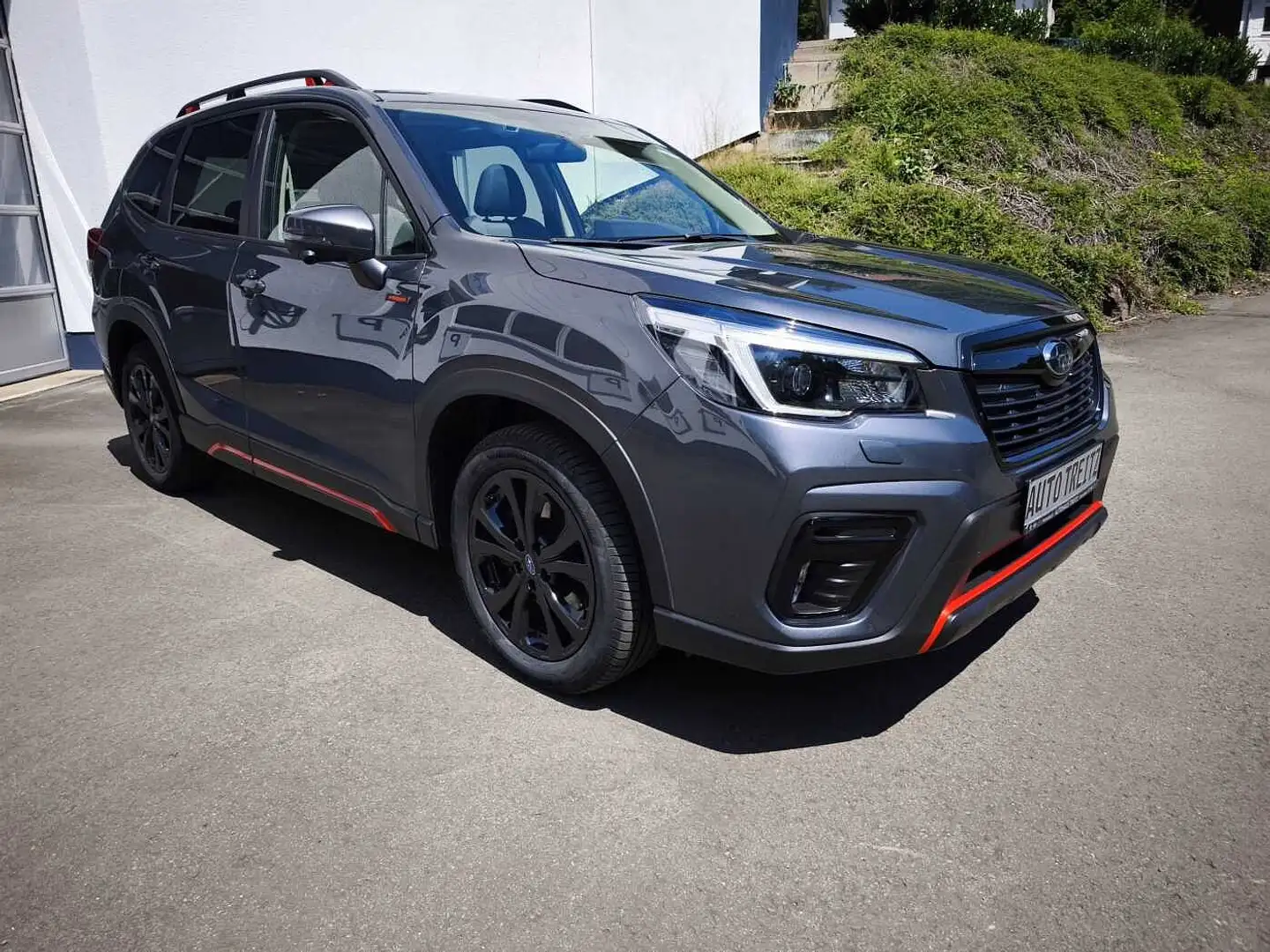 Subaru Forester 2.0ie e-BOXER Comfort Lineartr. Edition Sport40 Ed Сірий - 1