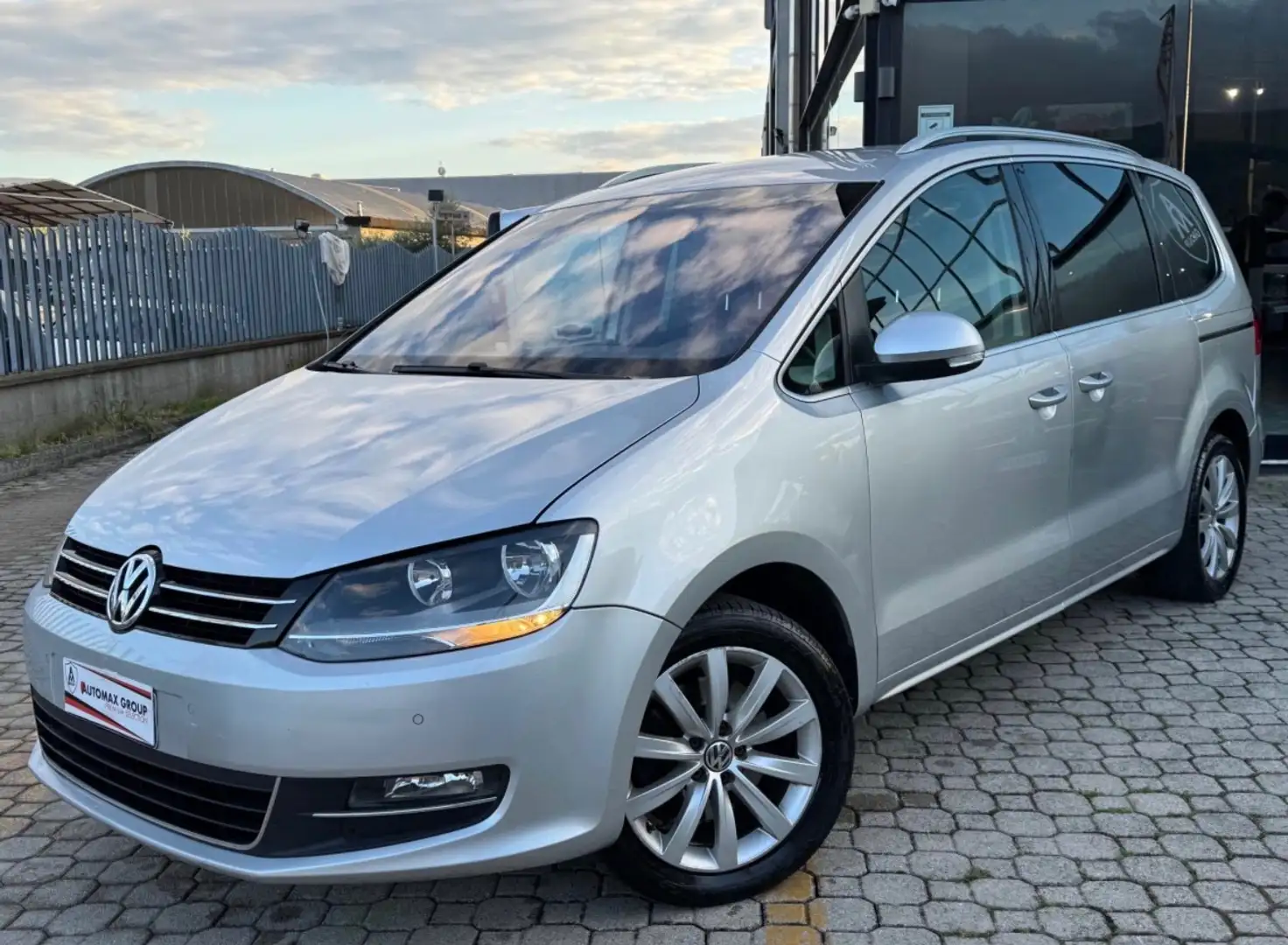 Volkswagen Sharan Sharan 2.0 tdi Highline Business 170cv dsg Argent - 1
