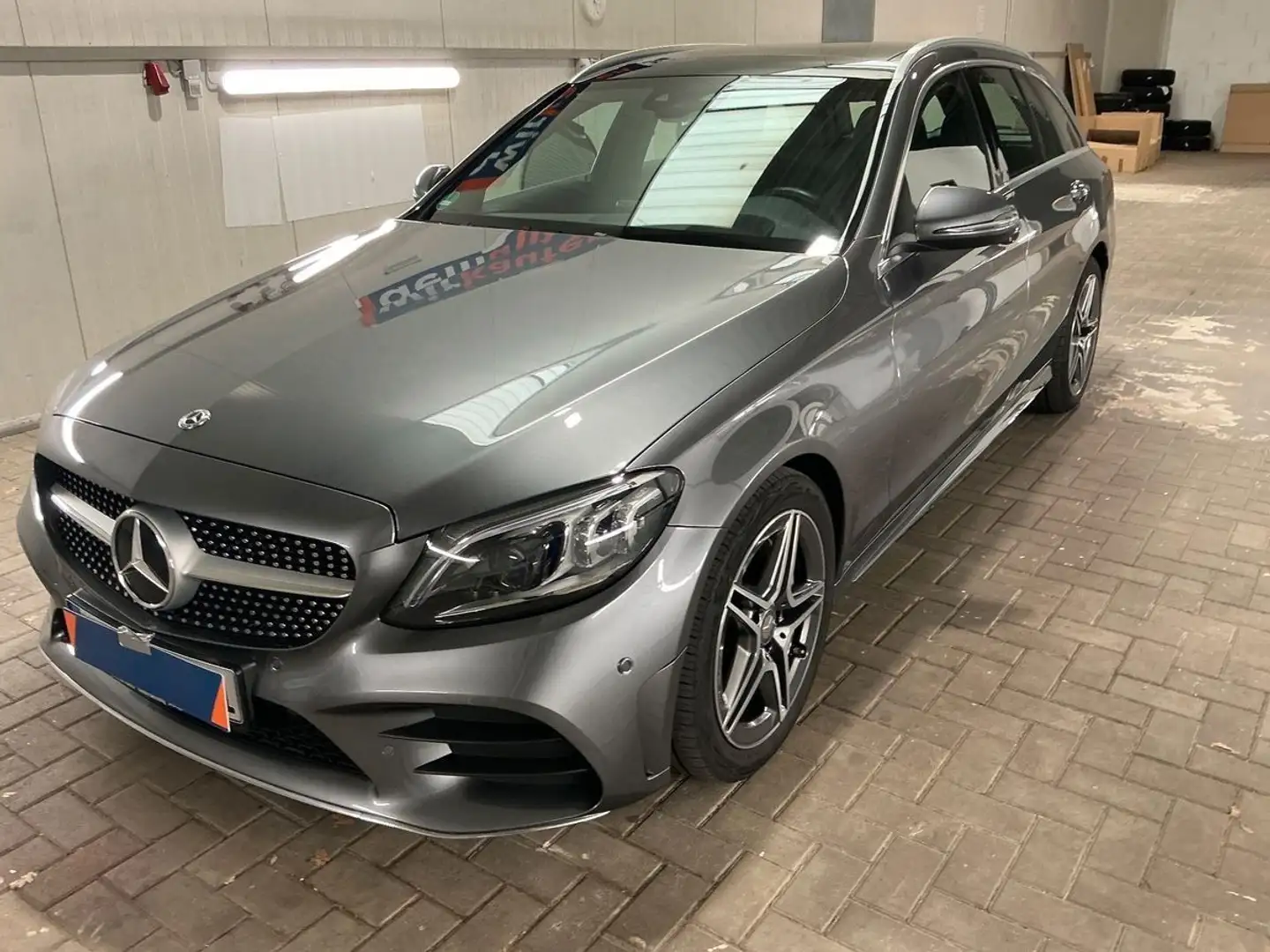 Mercedes-Benz C 300 T AMG LINE LEDER NAV LED AHK CAMERA HUD Grau - 1