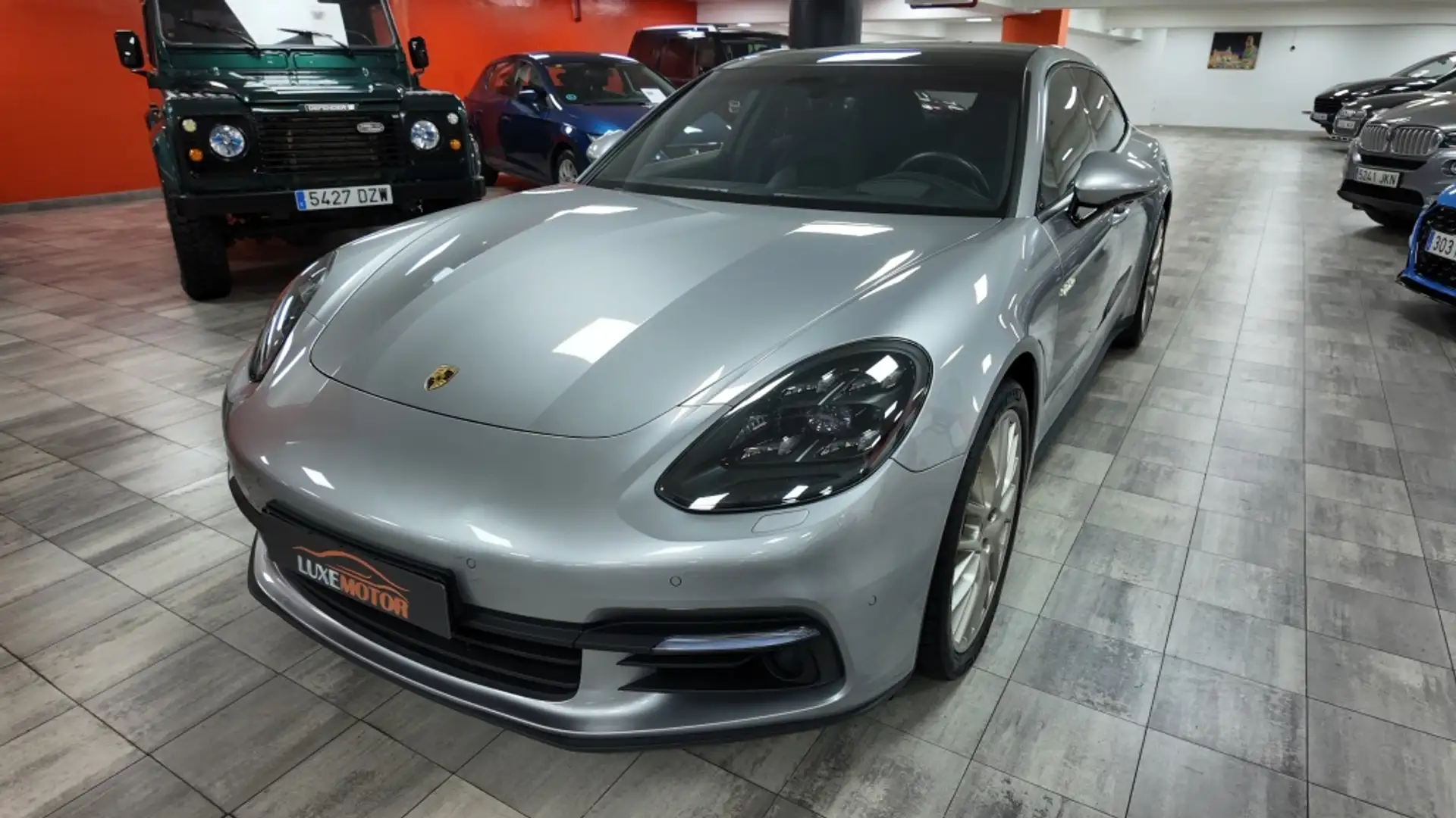 Porsche Panamera 4 e-Hybrid Sport Turismo 10 Years Edition Argent - 1