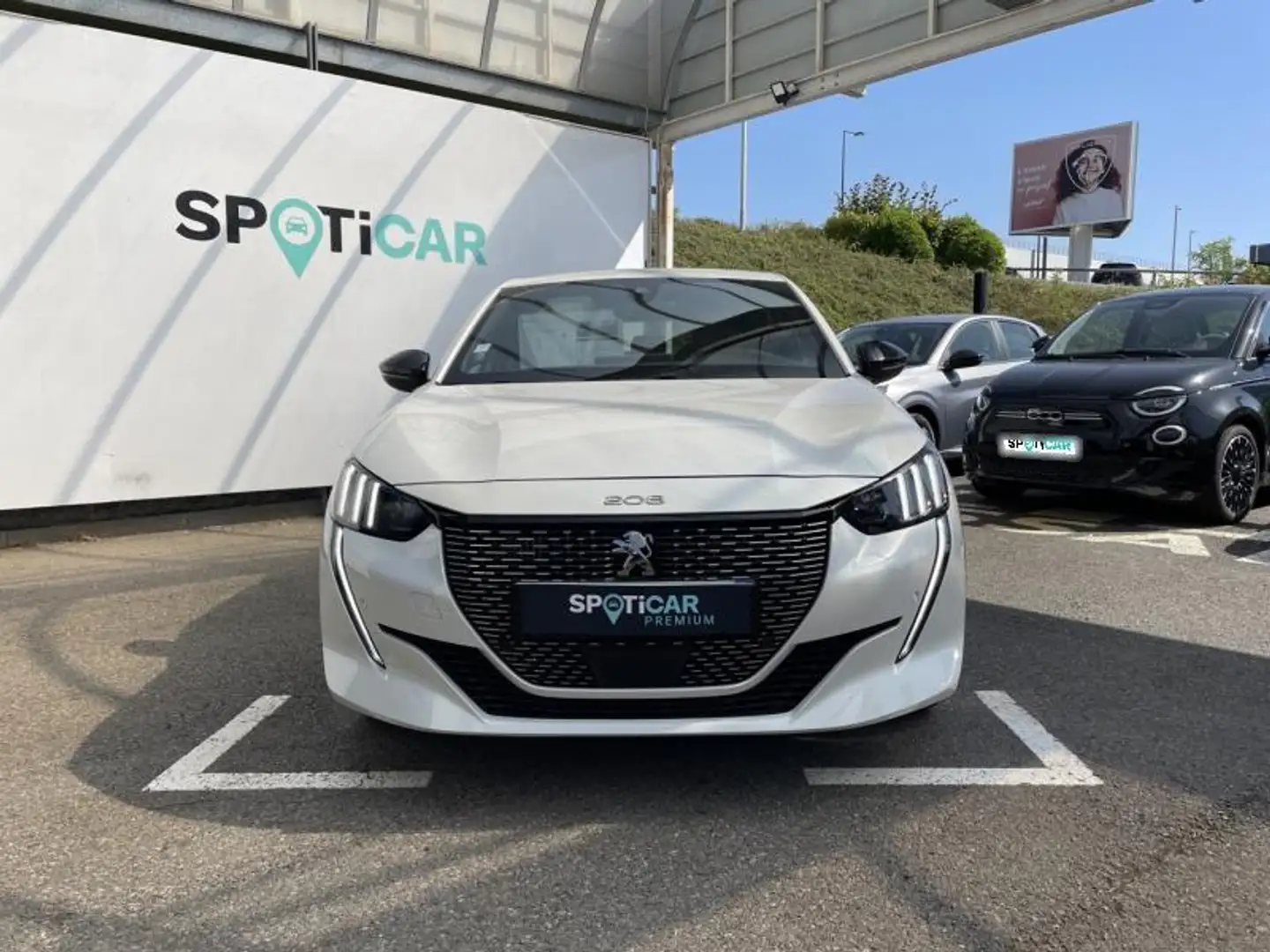 Peugeot 208 1.2 PureTech 100ch S\u0026S GT 118g Bianco - 2