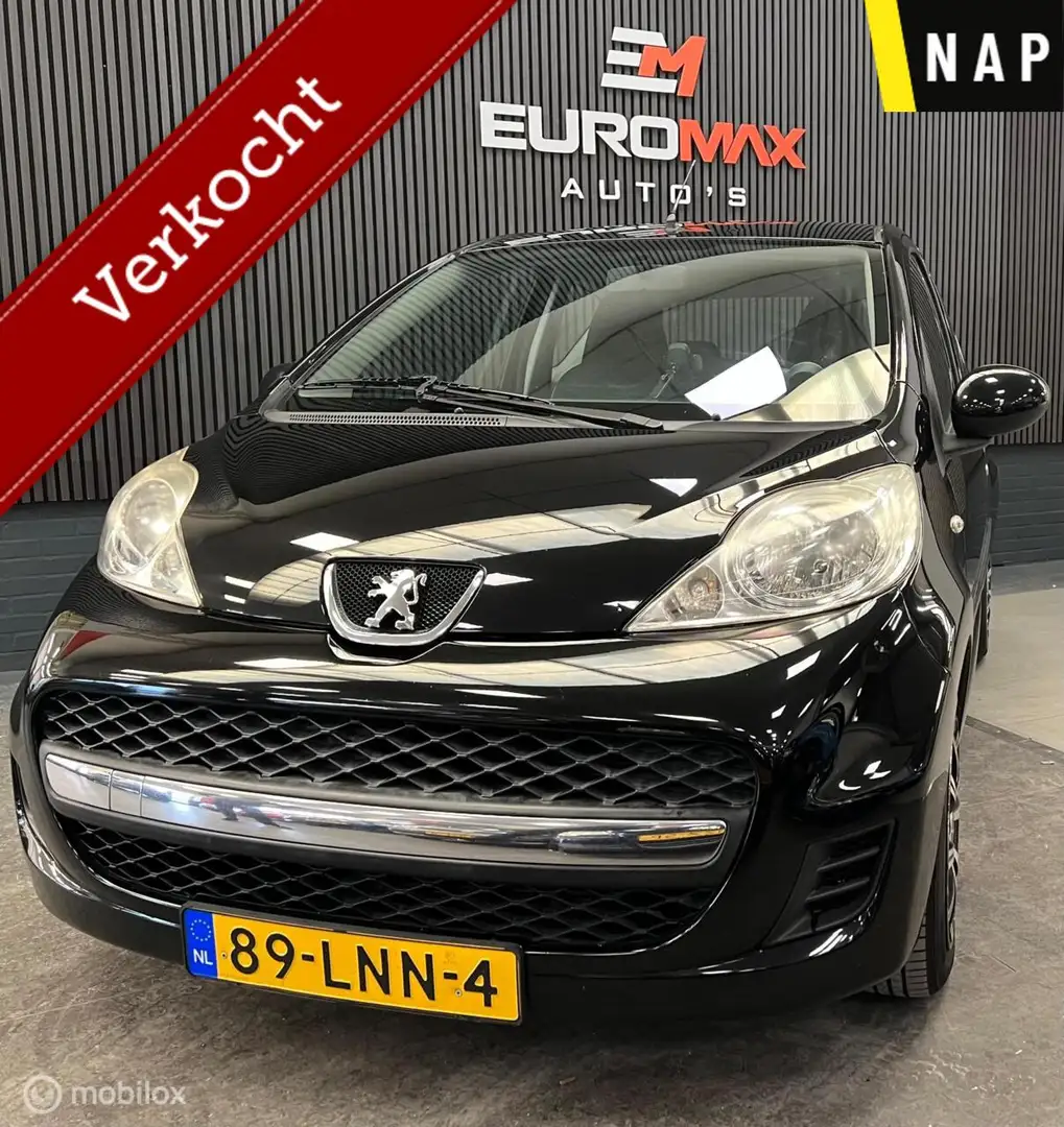 Peugeot 107 1.0-12V Urban Move NAP - Airco Schwarz - 1