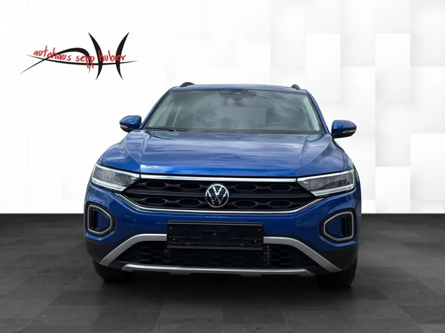 Volkswagen T-Roc 1.5 TSI Life 110 KW DSG Bluetooth Navi LED Blau - 2